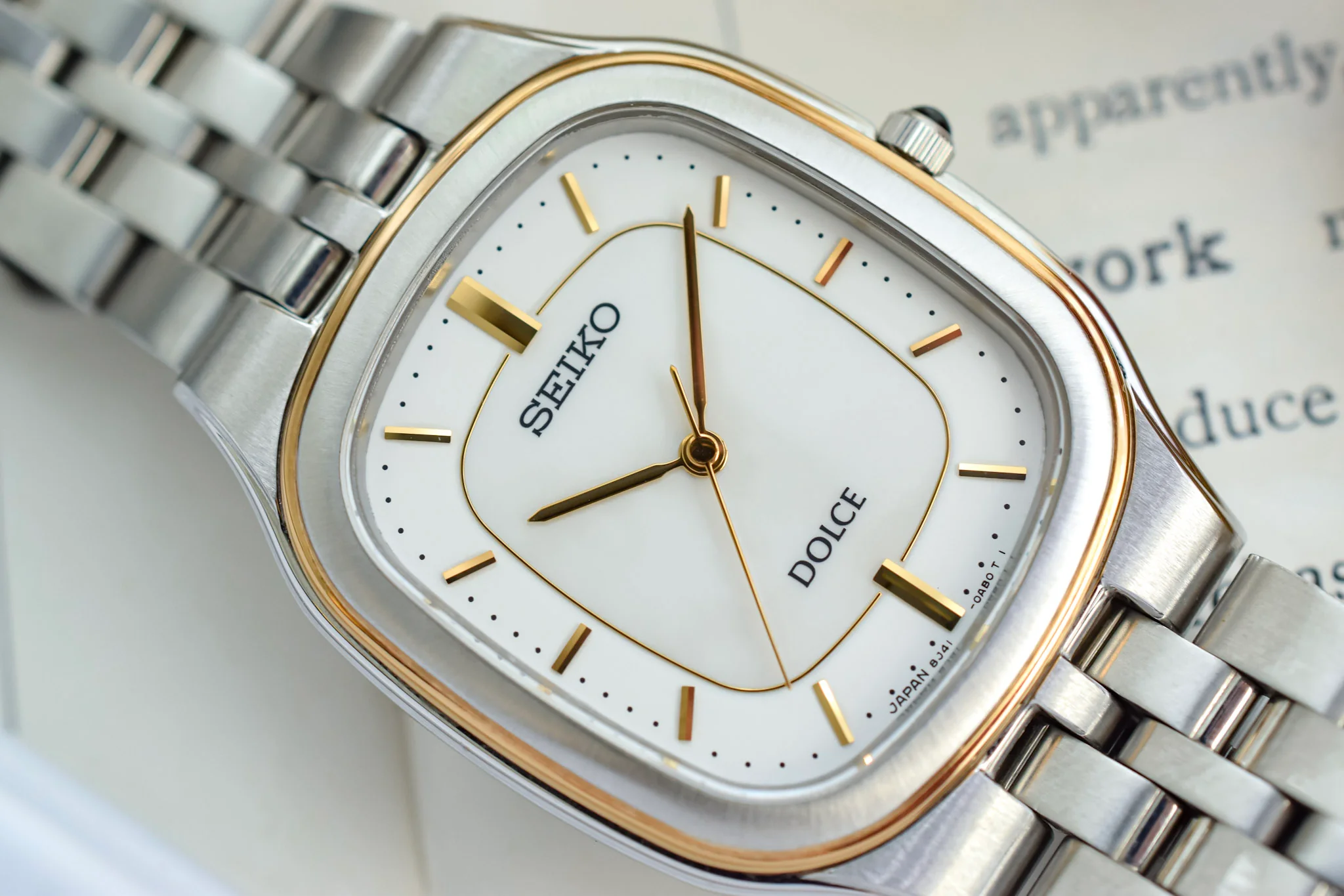 1982 Seiko Dolce Mother of Pearl Ellipse - Image 3