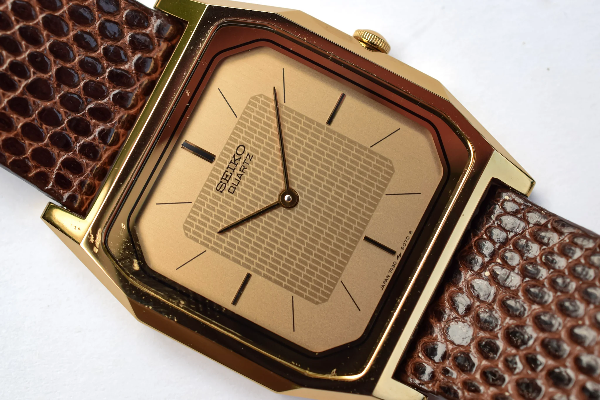 1982 Seiko Gold Tone Octo - Image 2