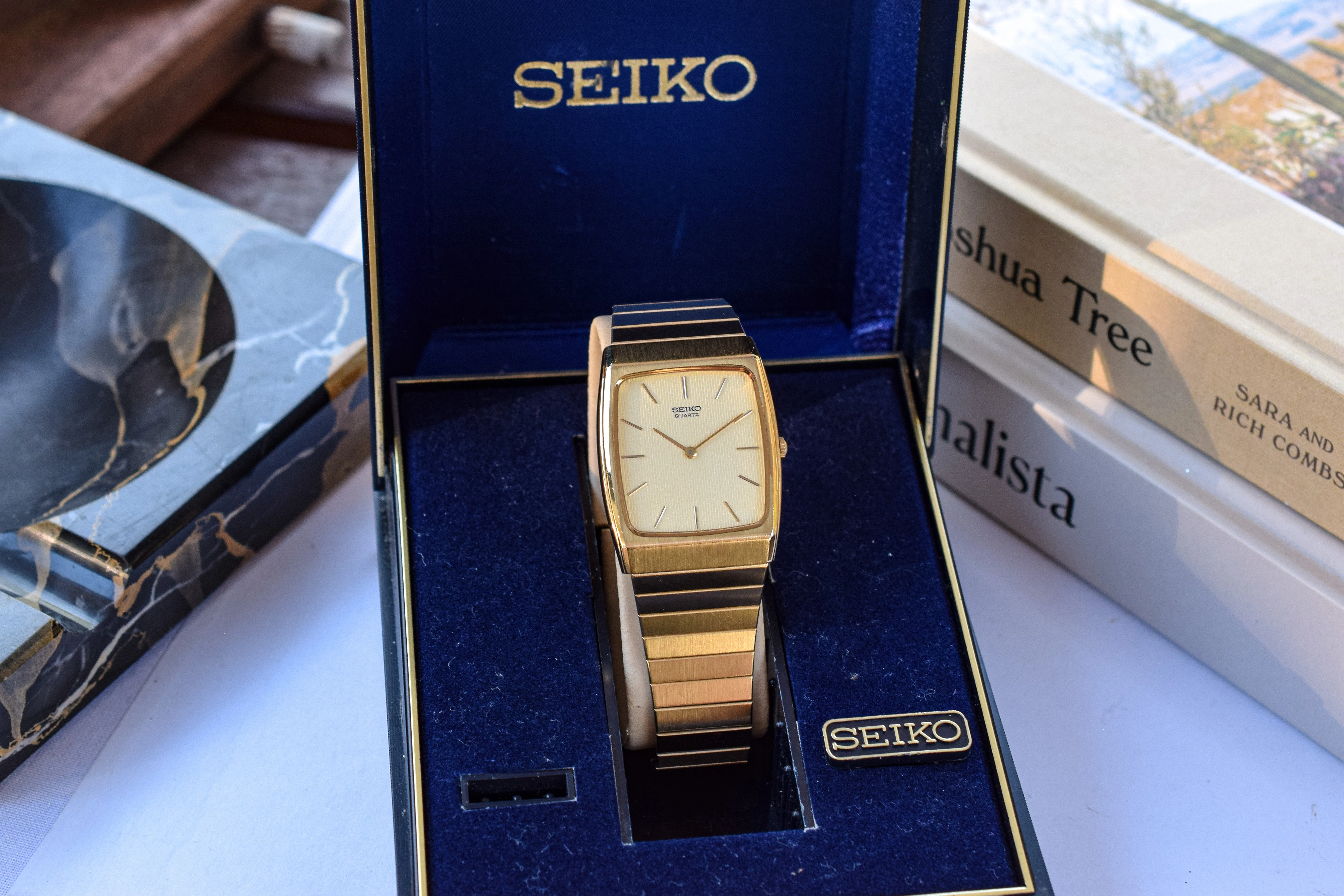 1982 Seiko Tonneau - Image 11