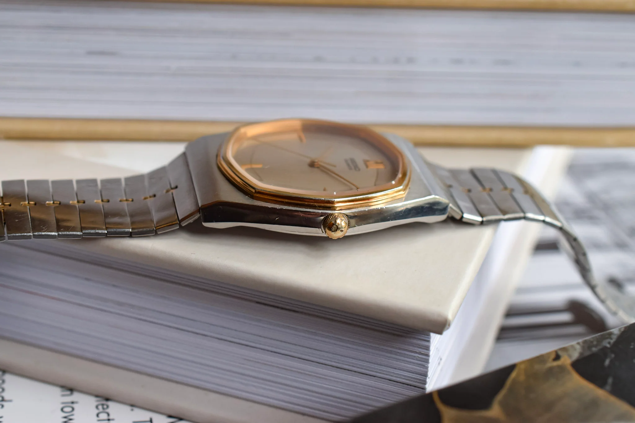 1982 Seiko Two Toned Hex - Image 4