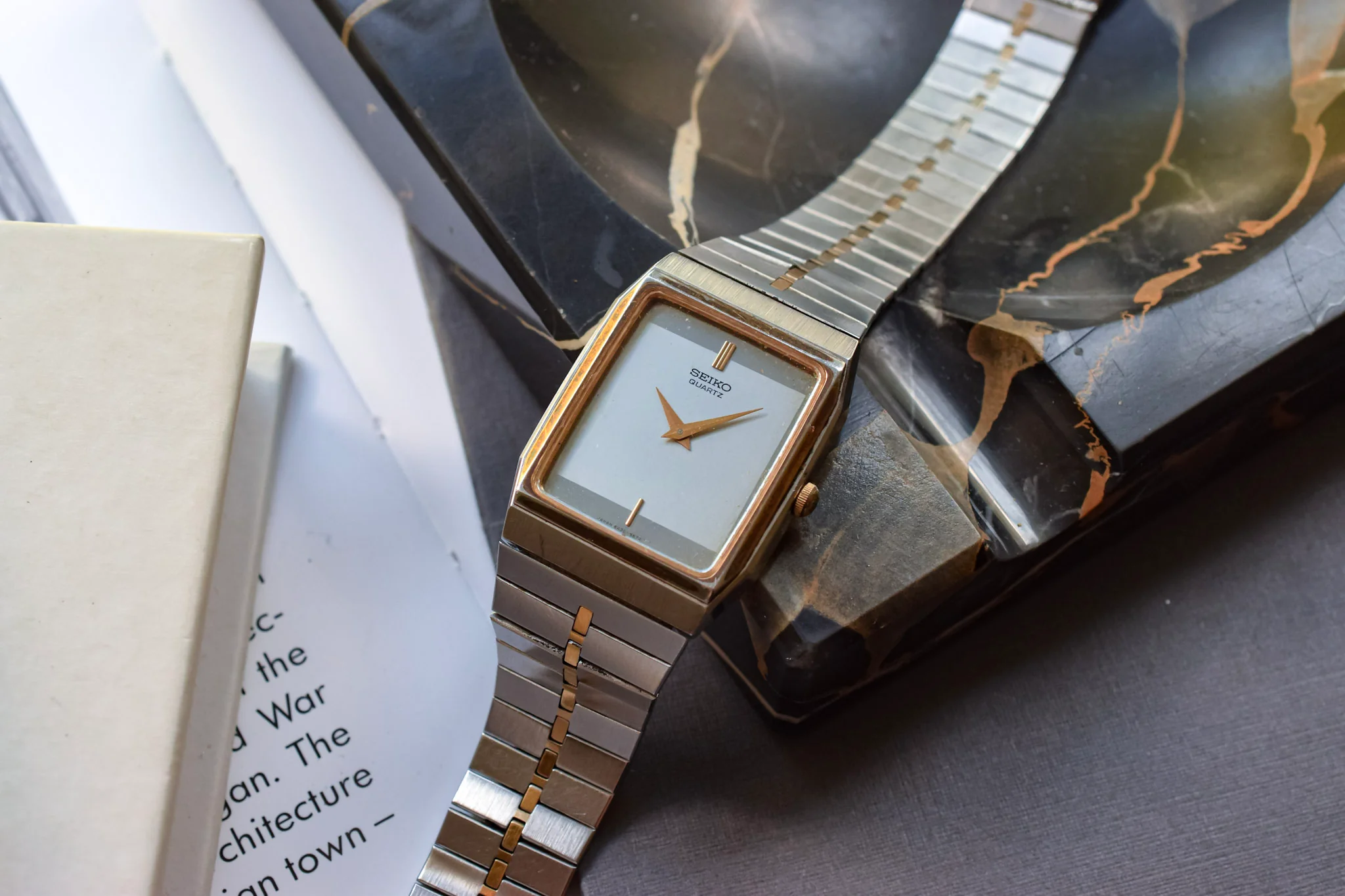 1982 Seiko Two Toned Tonneau Fishbone - Image 10
