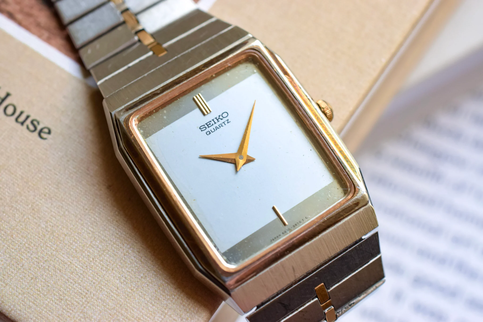 1982 Seiko Two Toned Tonneau Fishbone - Image 3
