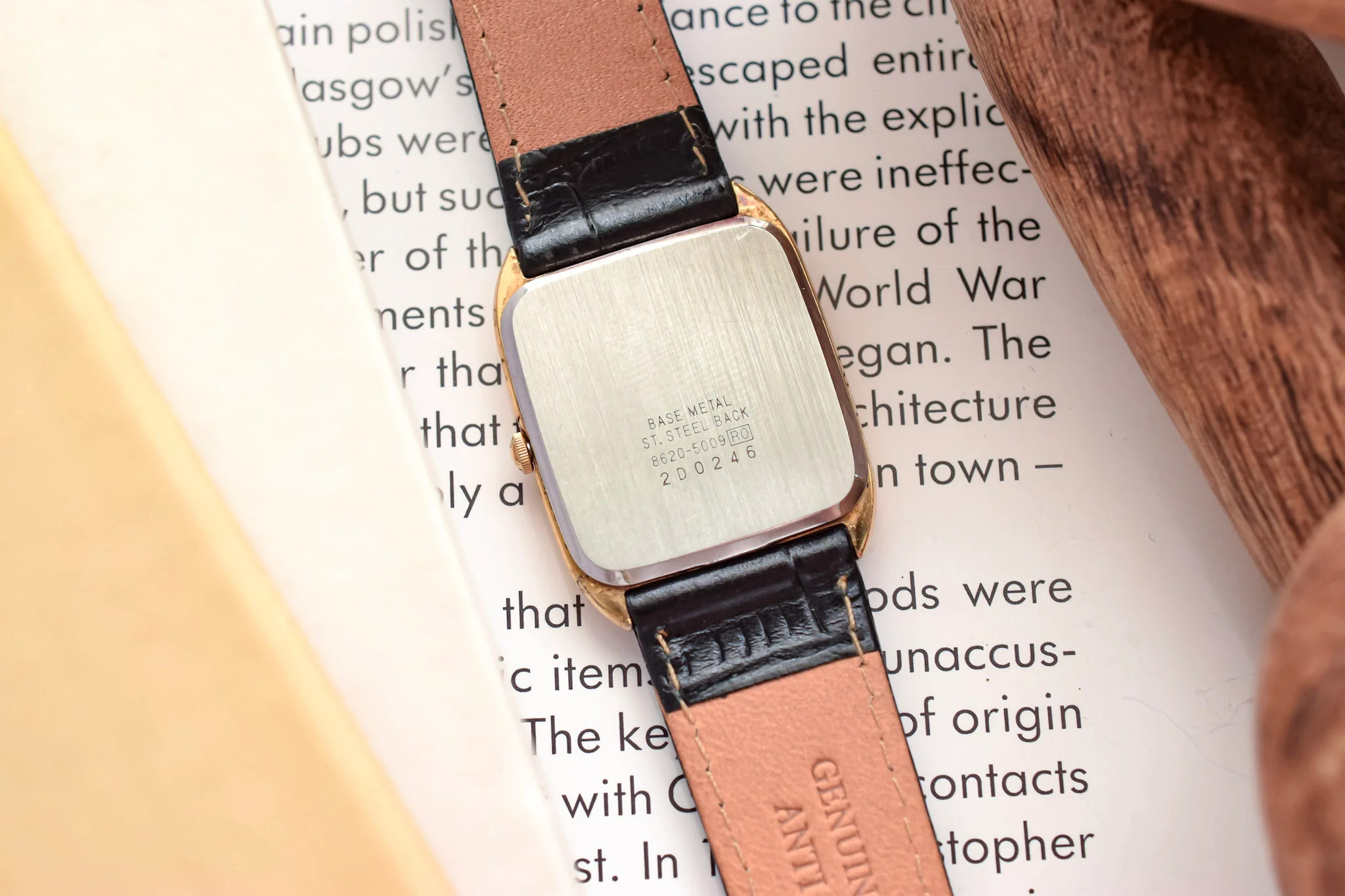 1982 Seiko Wide Tank - Image 10