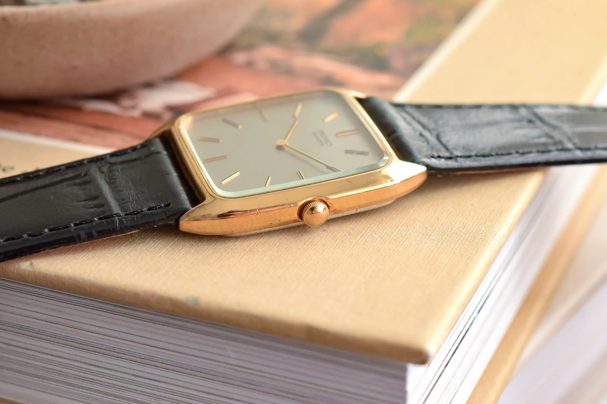 1982 Seiko Wide Tank - Image 4