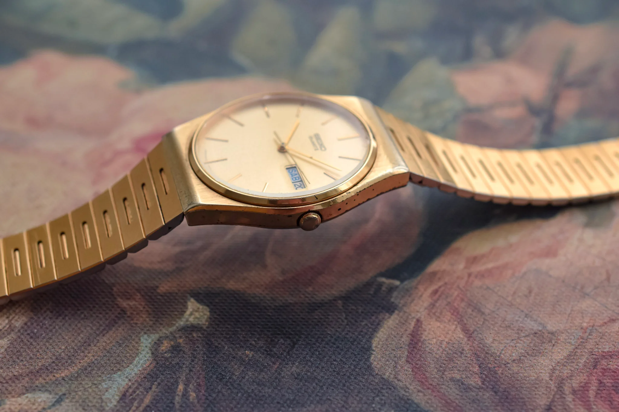 1983 Seiko Cushion Day-Date - Image 3