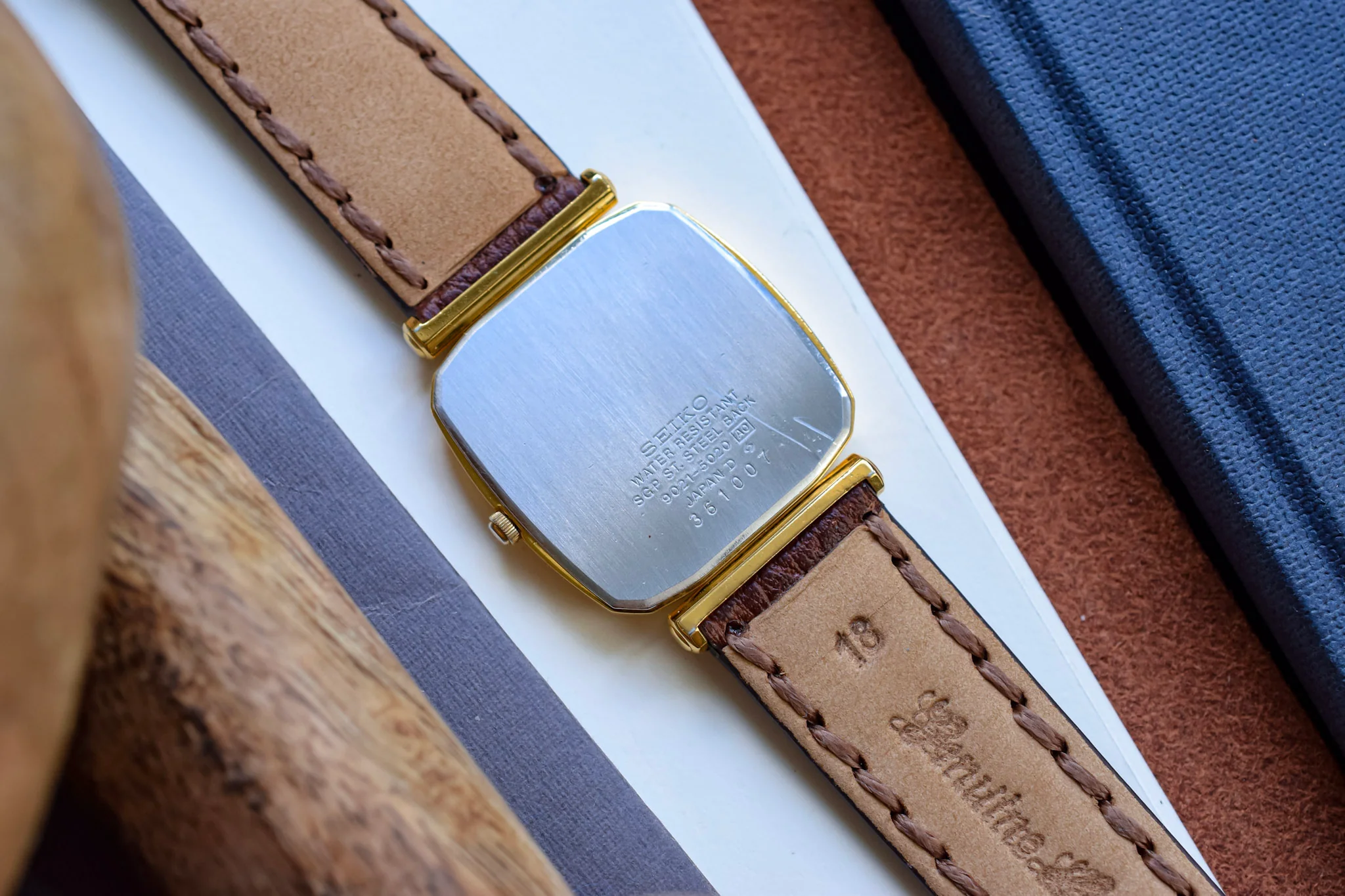 1983 Seiko Hooded Lug Champagne TV - Image 9