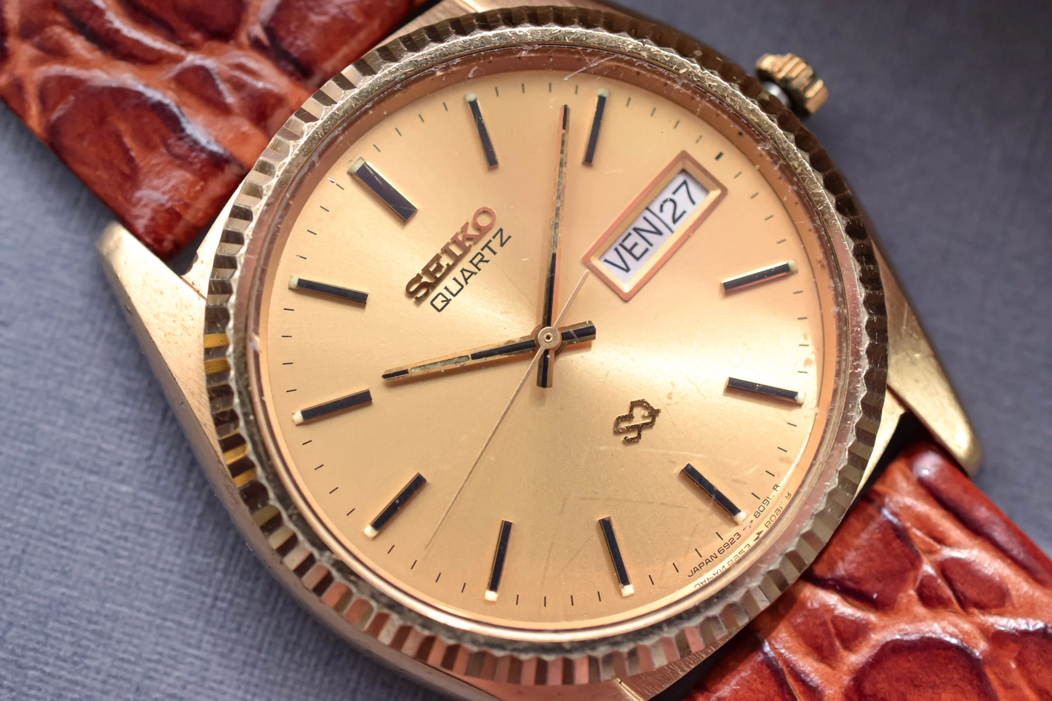 1983 Seiko SQ Champagne French Day-Date "President" - Image 3
