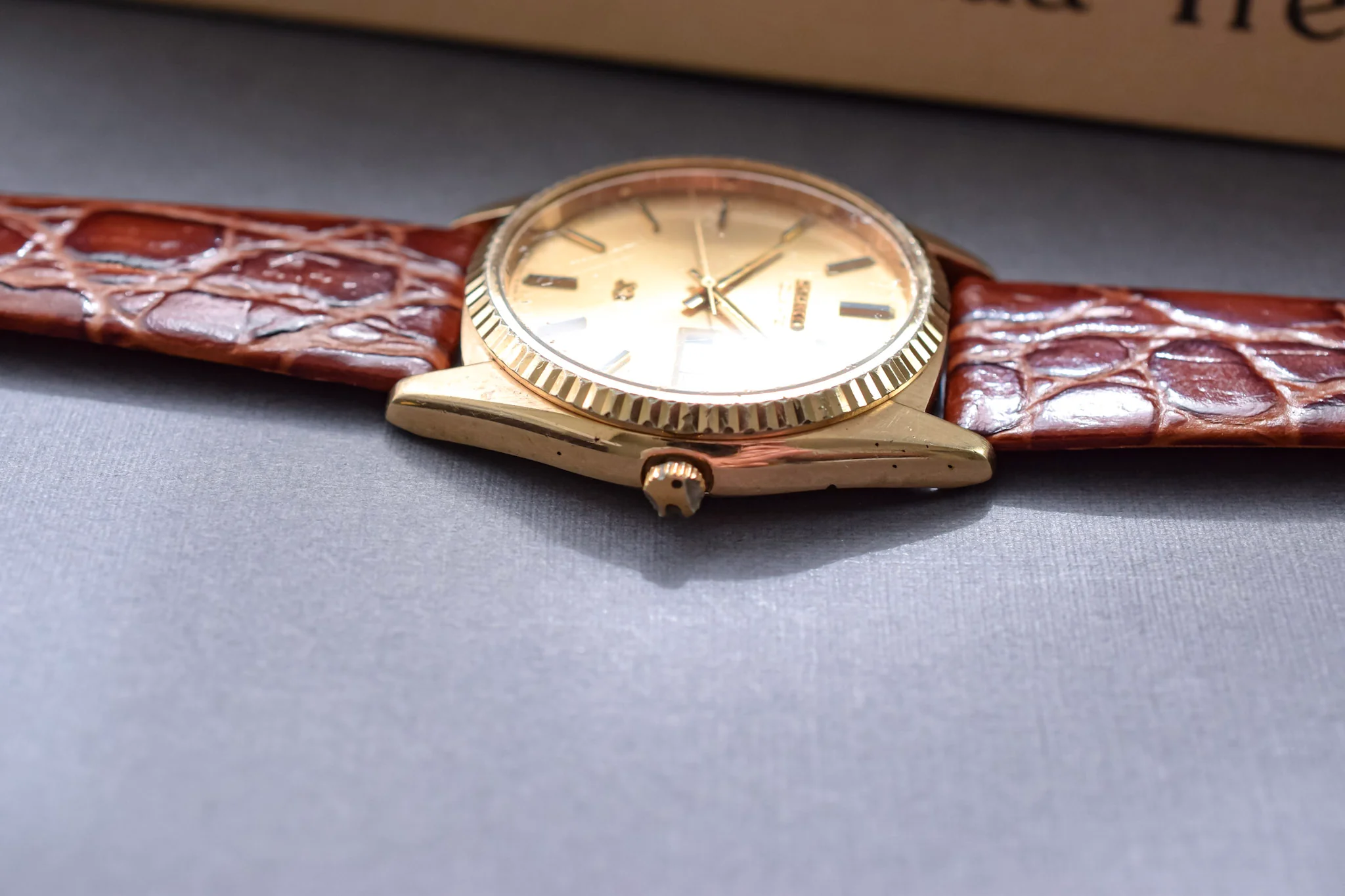 1983 Seiko SQ Champagne French Day-Date "President" - Image 5