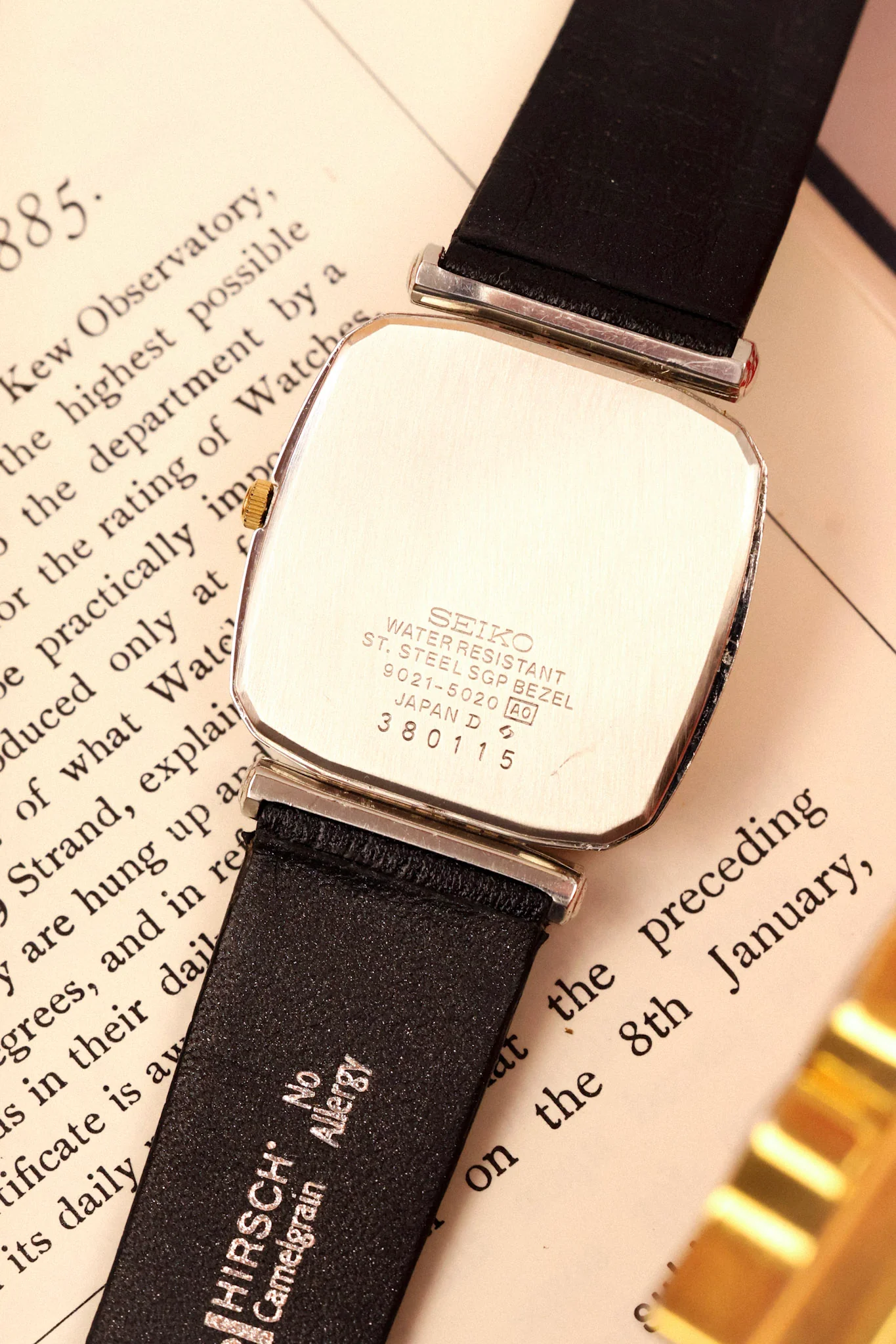 1983 Seiko Two Toned Gray TV - Image 11
