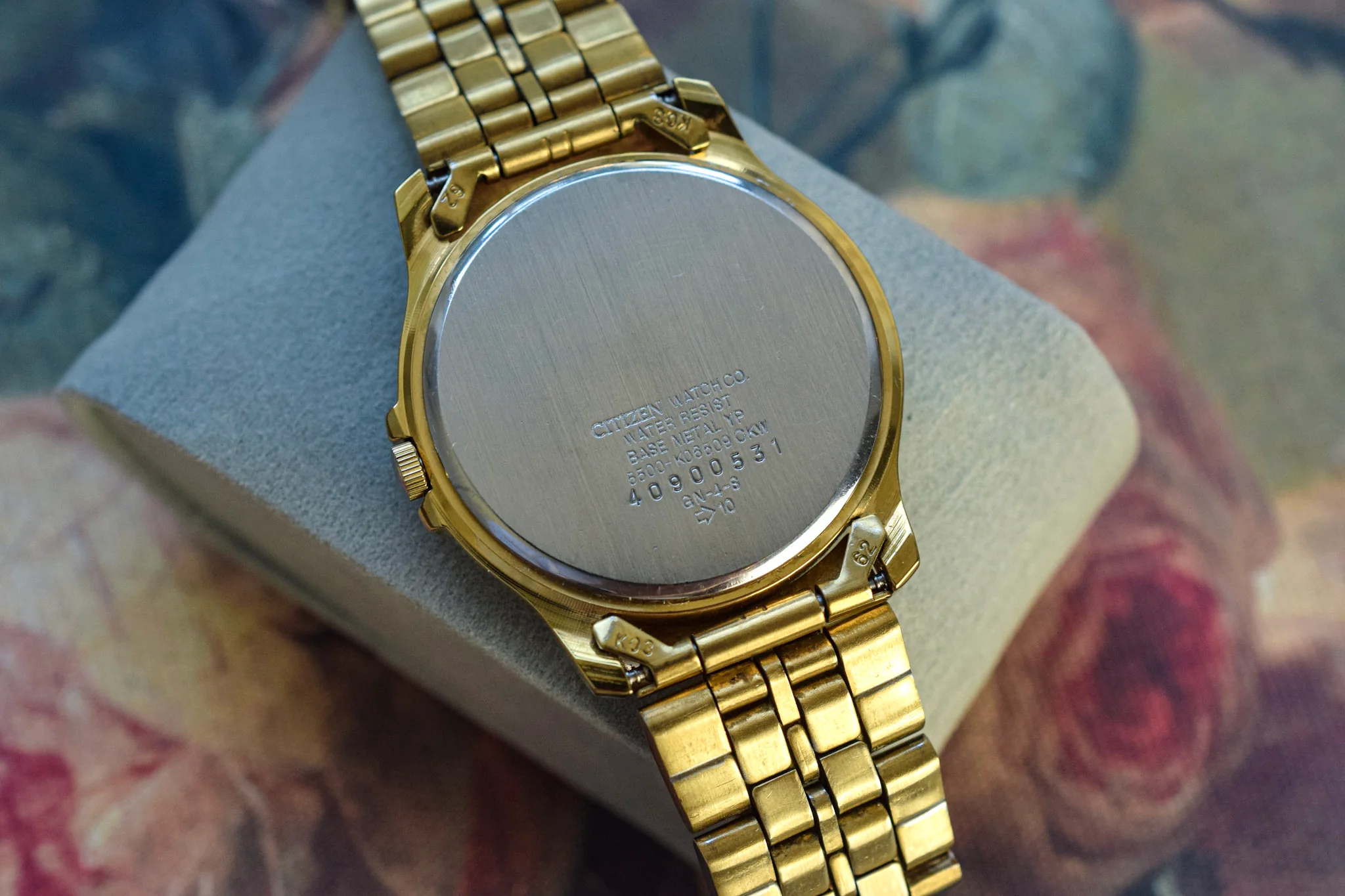 1984 Citizen CQ Champagne Tapestry Dial Day-Date - Image 8