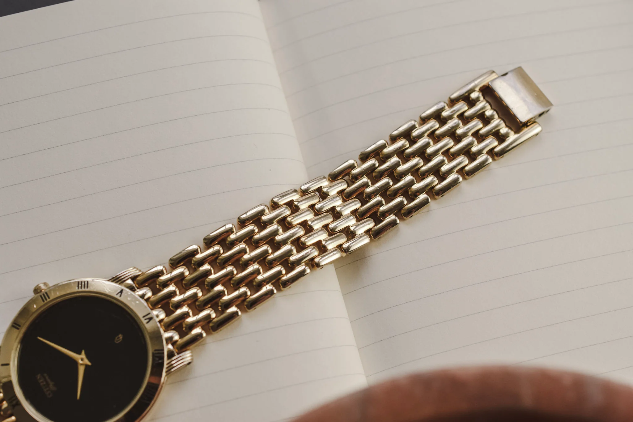 1984 Citizen Elegance Roman Bezel - Image 6