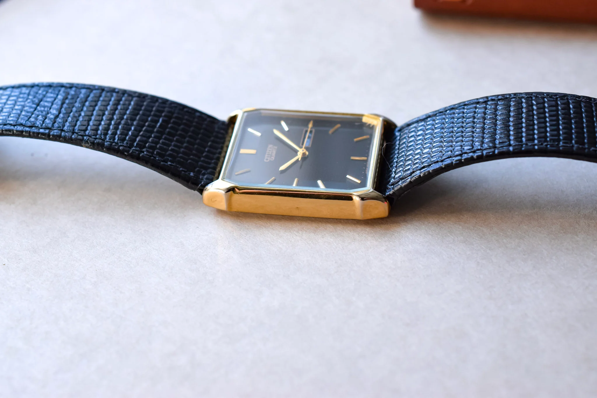 1984 Citizen Gilt Dial Day-Date Tank - Image 5