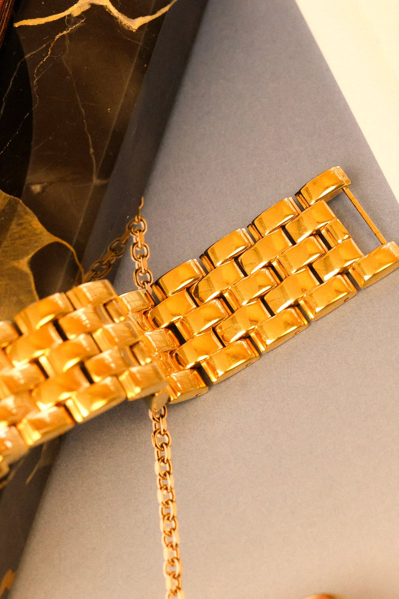 1984 Citizen Golden Diamond Dial Cuff - Image 9
