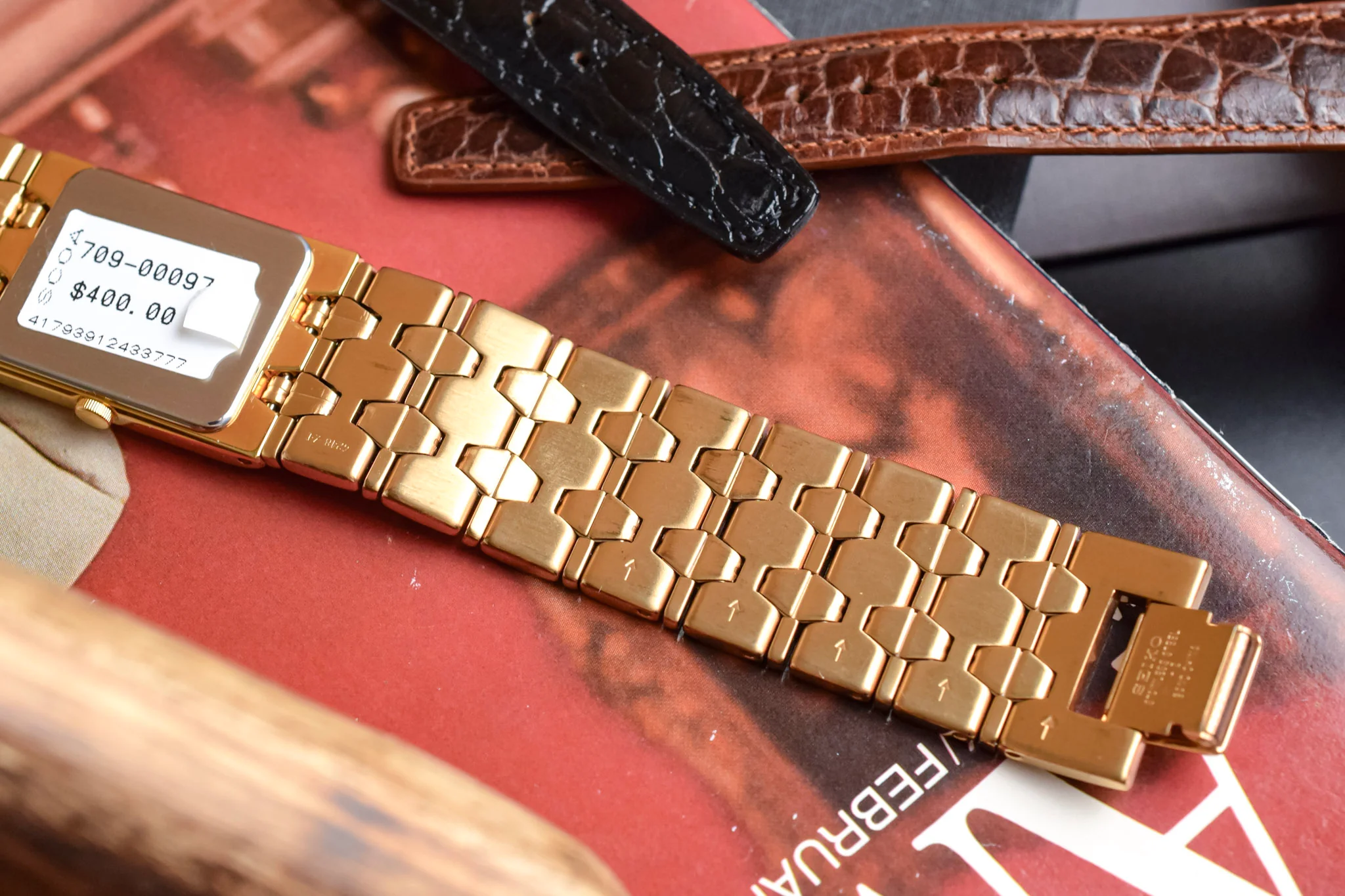 1984 NOS Seiko Golden Diamond Dial Tank - Image 10