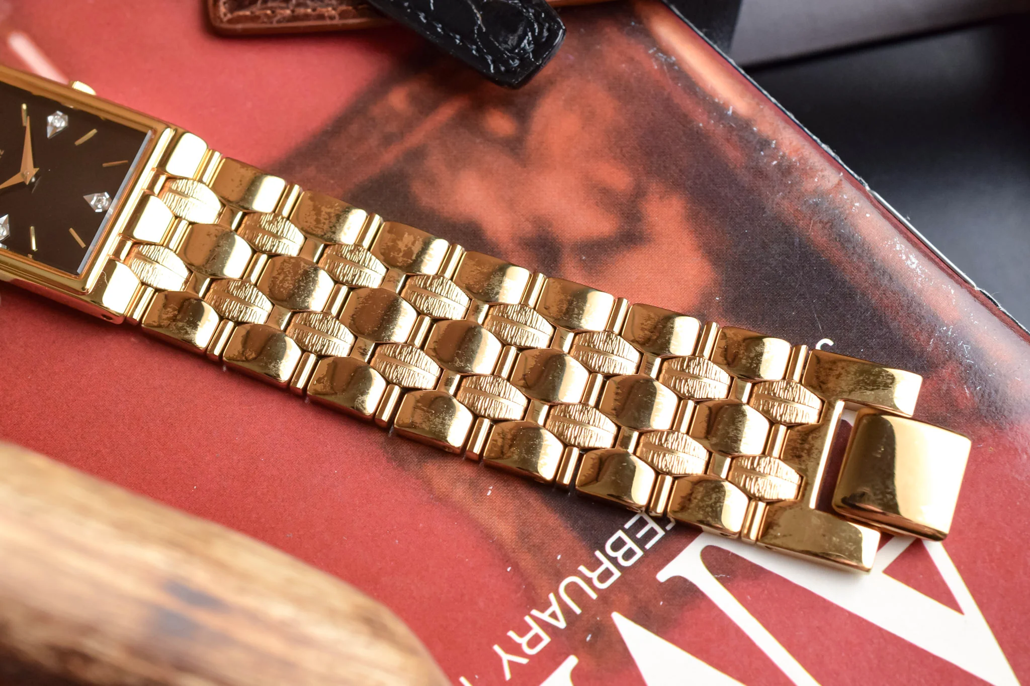 1984 NOS Seiko Golden Diamond Dial Tank - Image 8