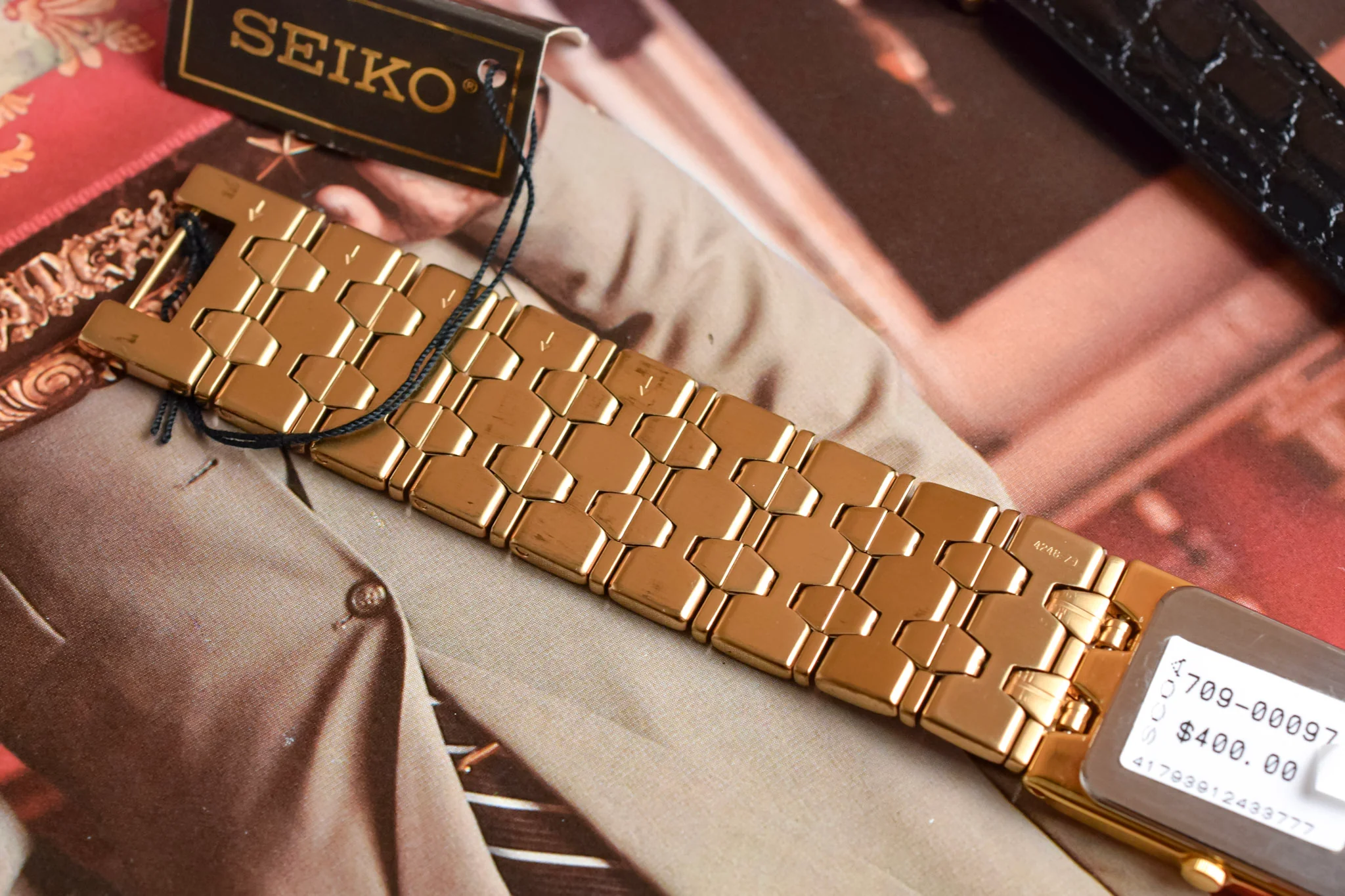 1984 NOS Seiko Golden Diamond Dial Tank - Image 9