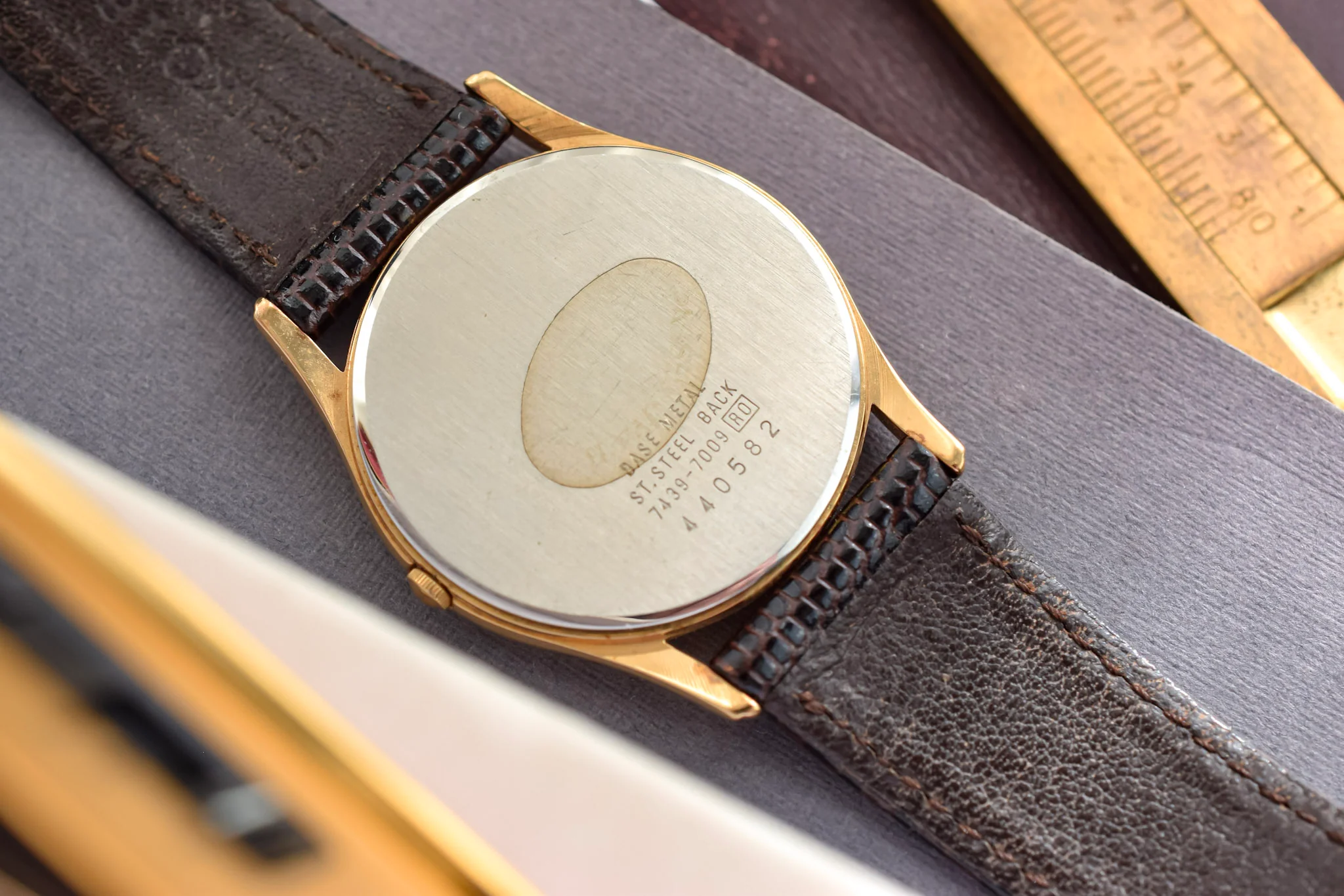 1984 Seiko Champagne Calendar Minimalist - Image 9