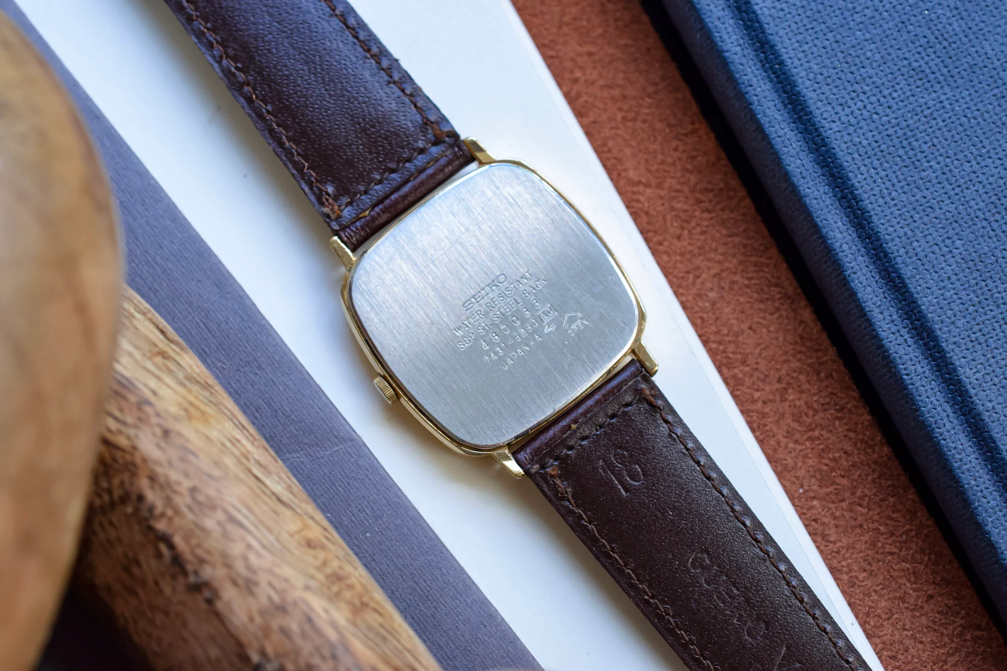 1984 Seiko Champagne Tapestry Dial TV - Image 9