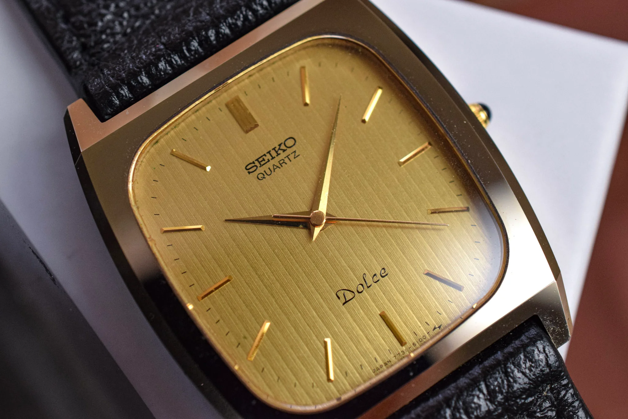 1984 Seiko Dolce NSAG Tapestry Dial Octo - Image 3