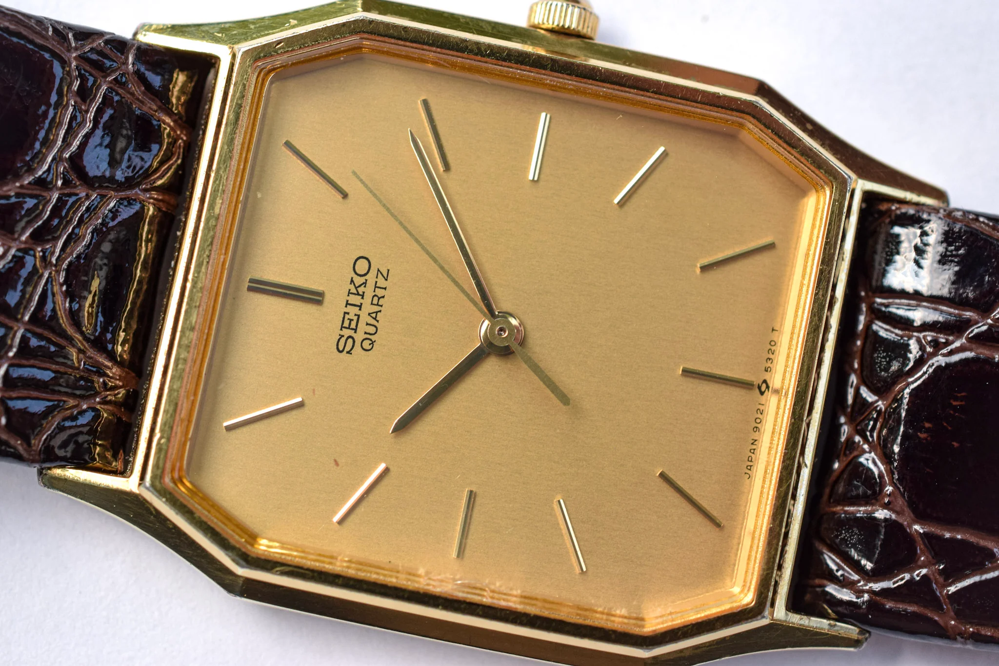 1984 Seiko Gold Tone Octo - Image 2