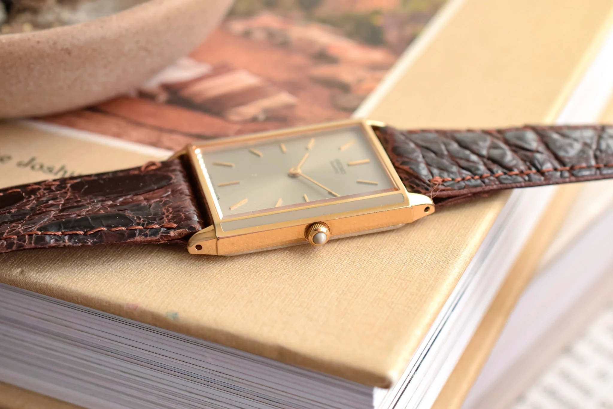 1984 Seiko Gray Tapestry Tank - Image 4