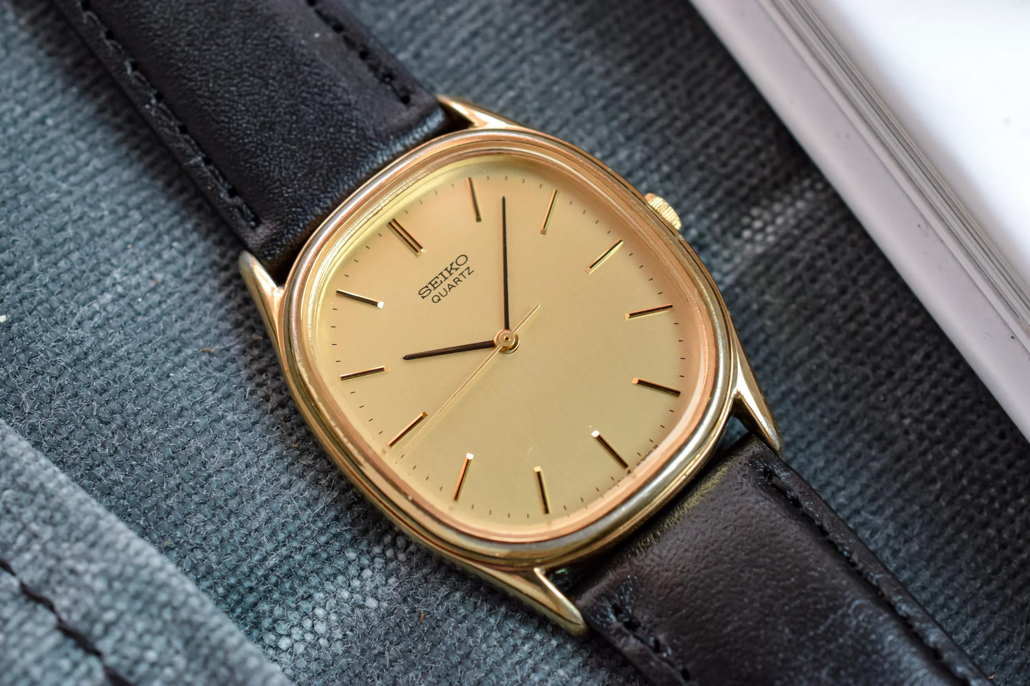 1984 Seiko SGP Champagne Ellipse - Image 3