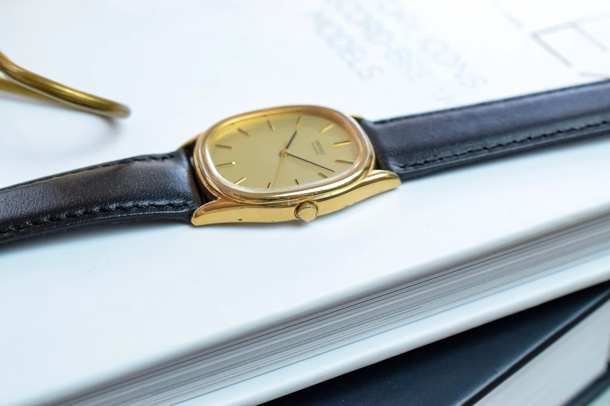 1984 Seiko SGP Champagne Ellipse - Image 4