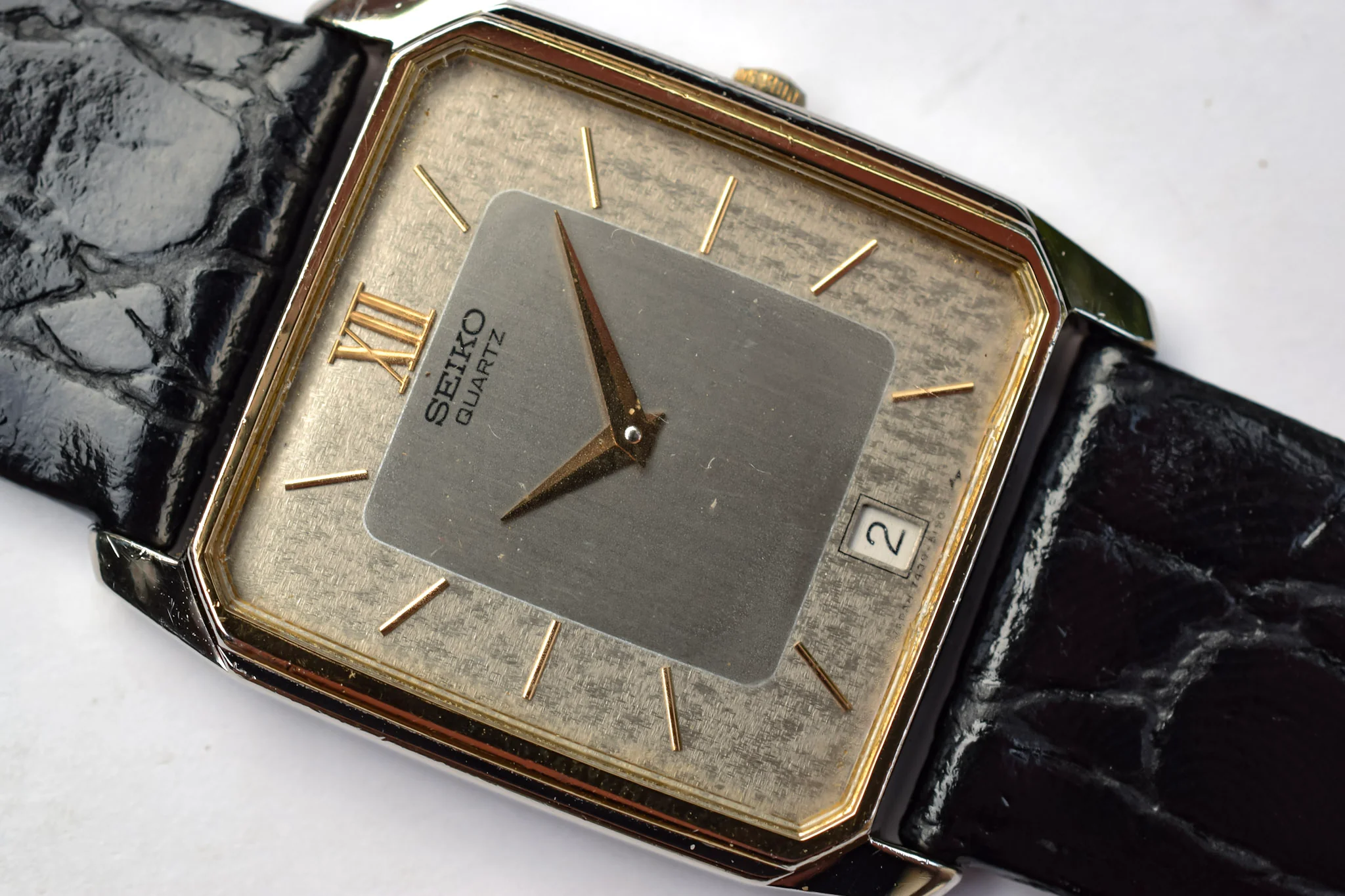 1984 Seiko Two Toned Tank - Image 2