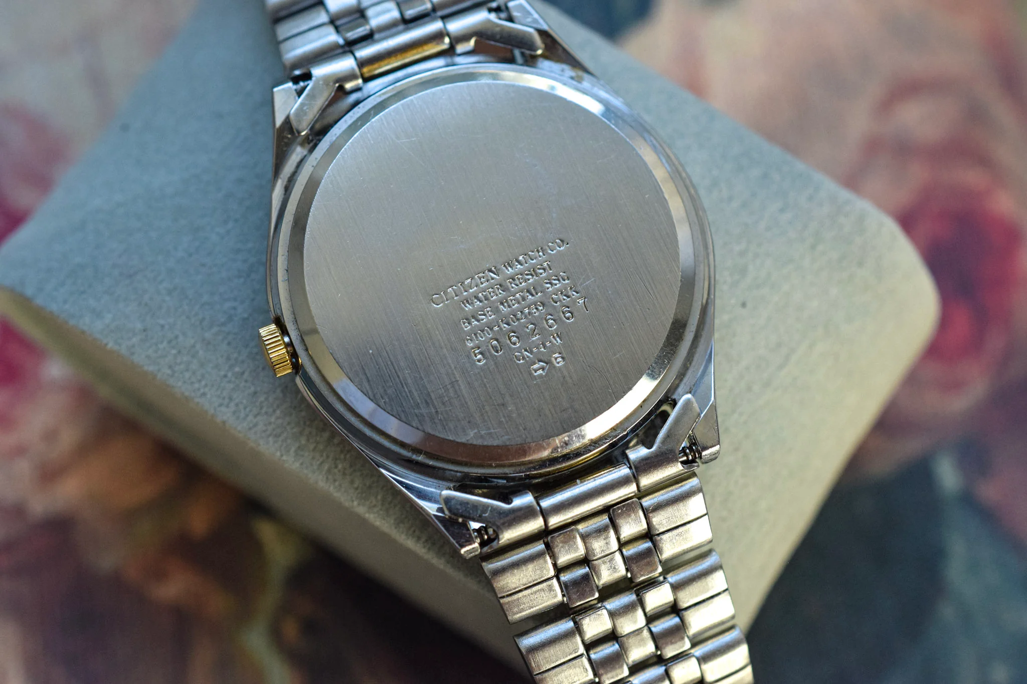 1985 Citizen CQ Two Tone Textured Gray Dial Day-Date - Image 9