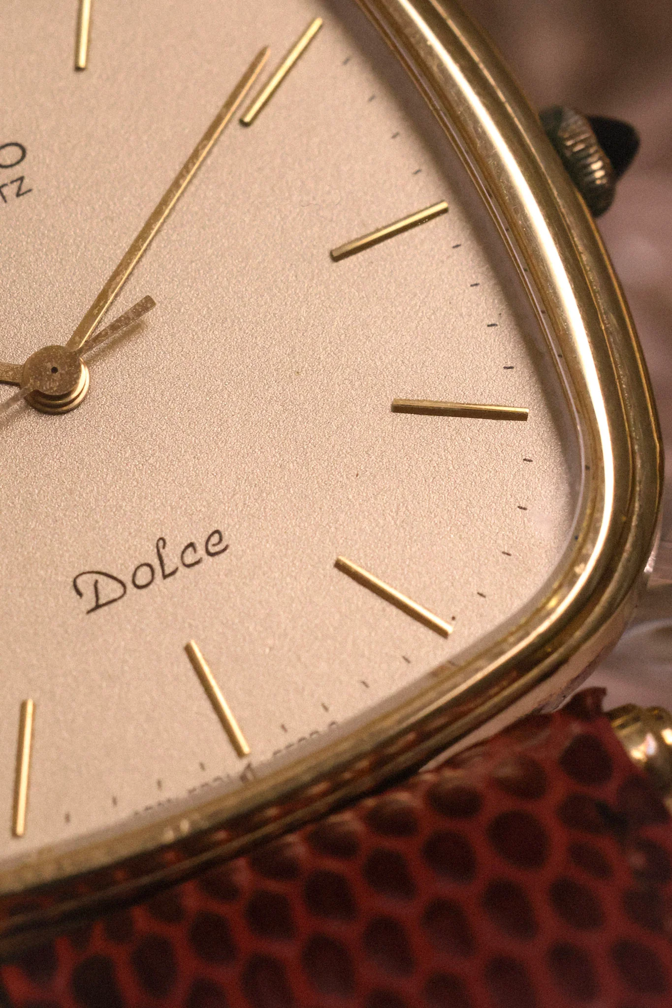 1985 Seiko Dolce Champagne Hooded Lugs TV - Image 4