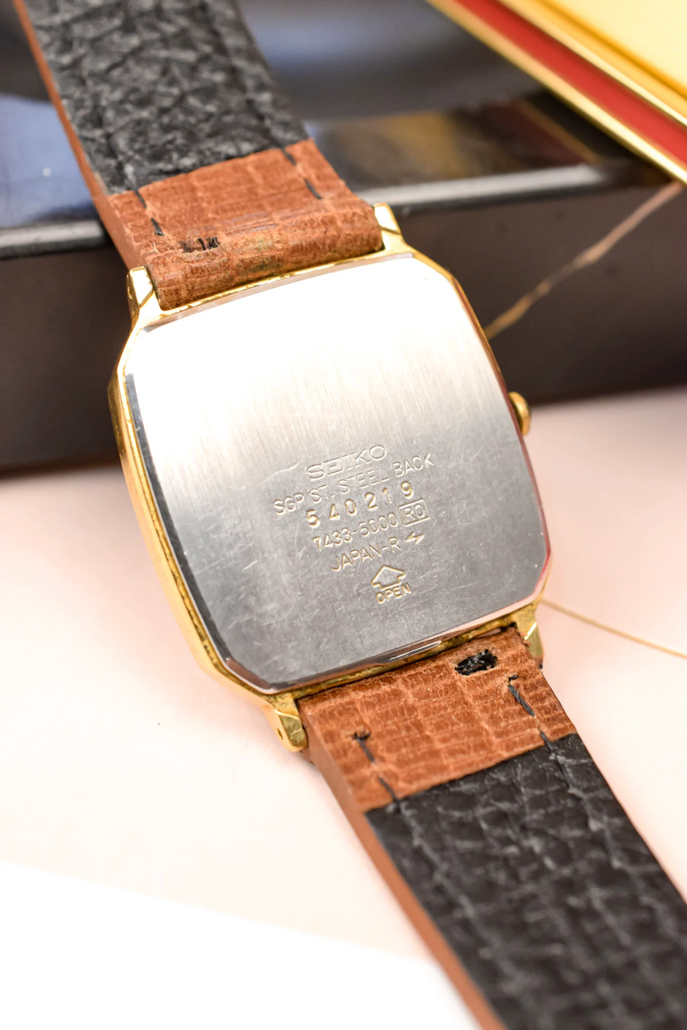 1985 Seiko Red Block Sunday Octo - Image 11