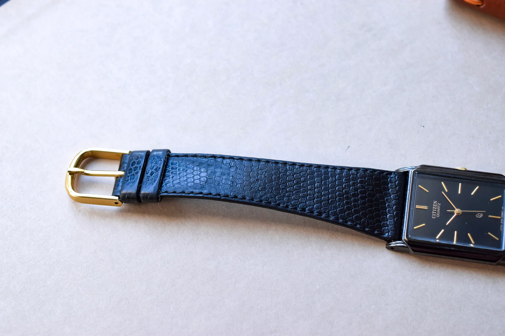 1986 Citizen CQ Gilt Black Case Tank - Image 6