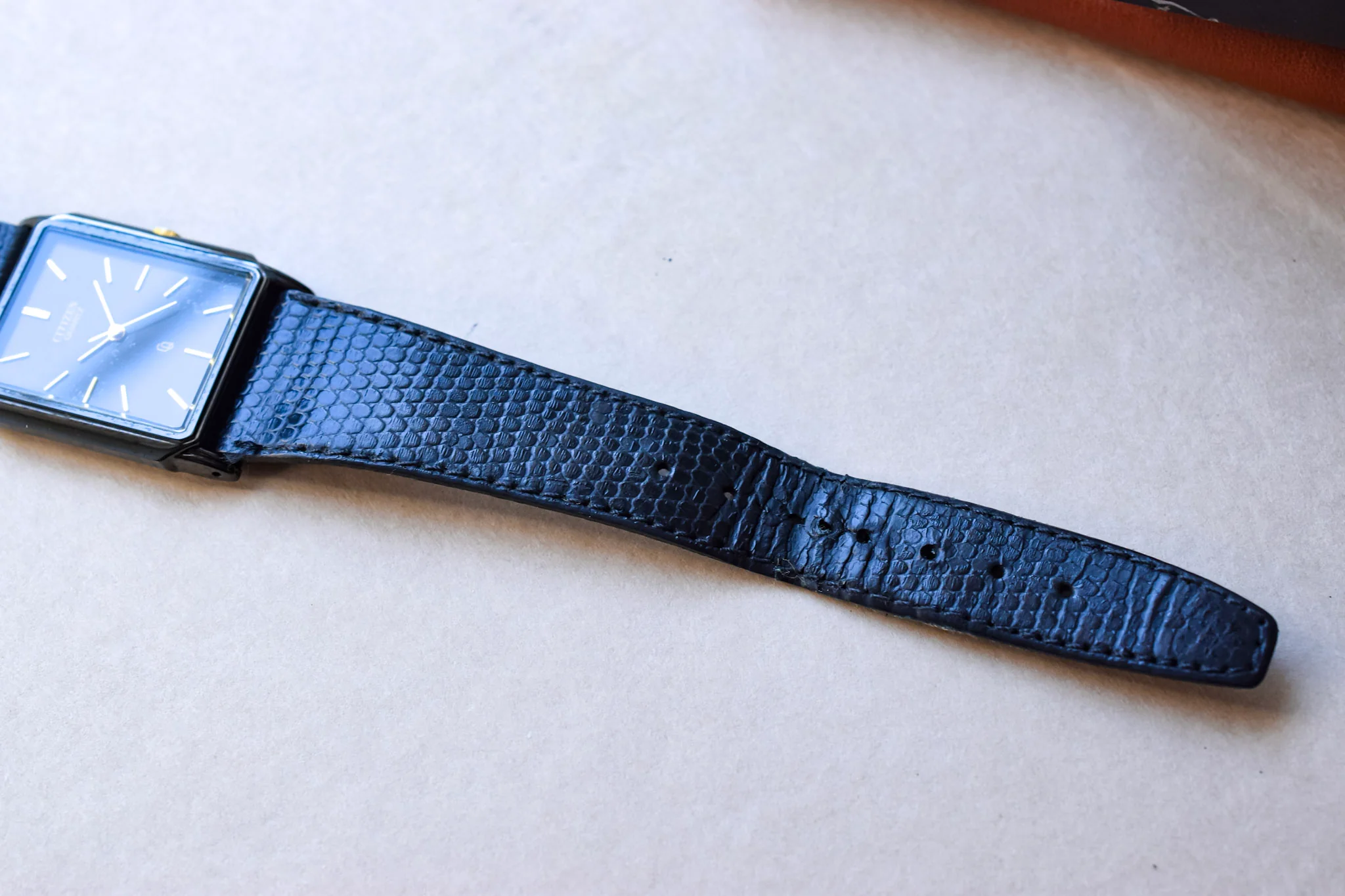 1986 Citizen CQ Gilt Black Case Tank - Image 7