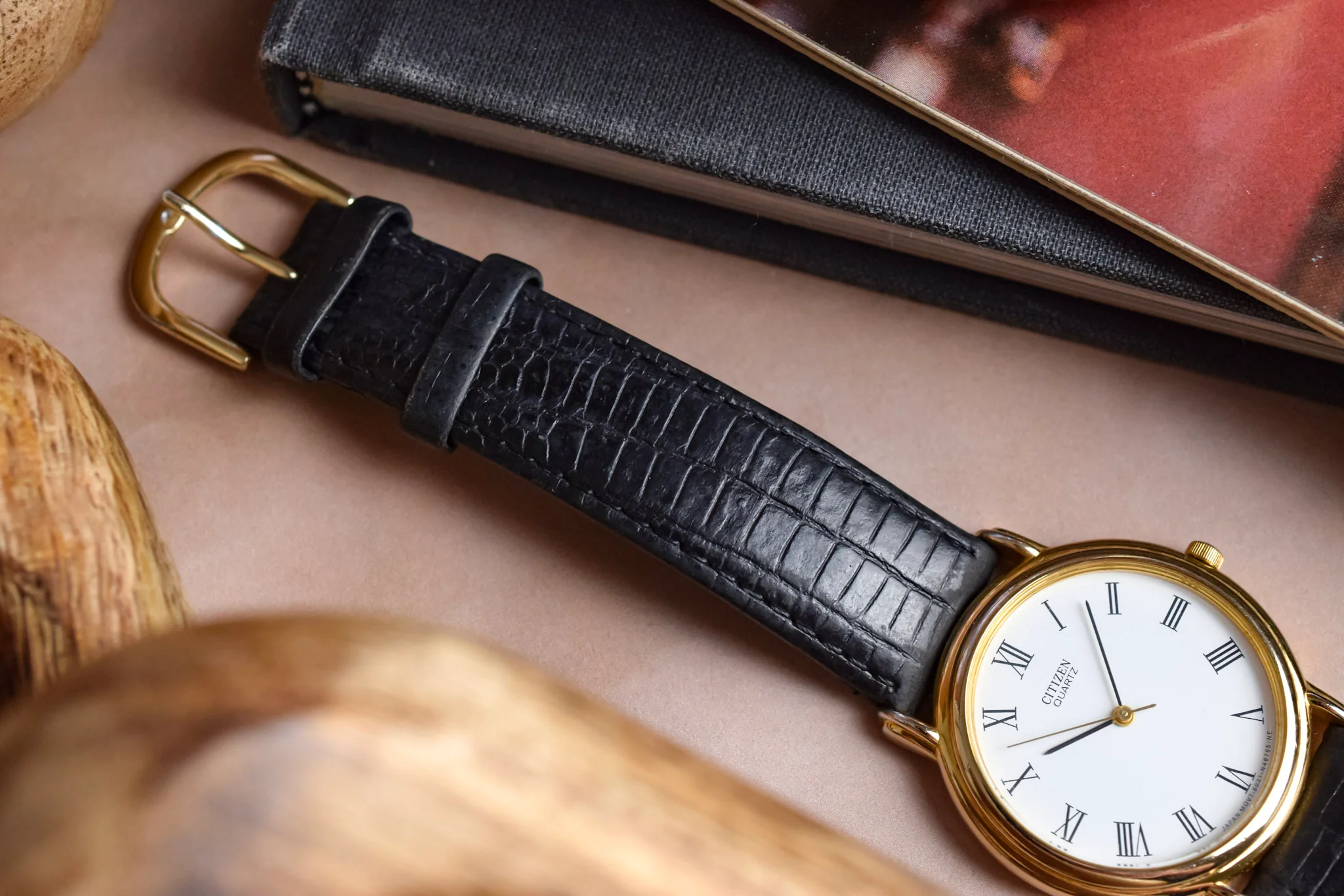 1986 Citizen Stepped Lugs Roman Dial - Image 6