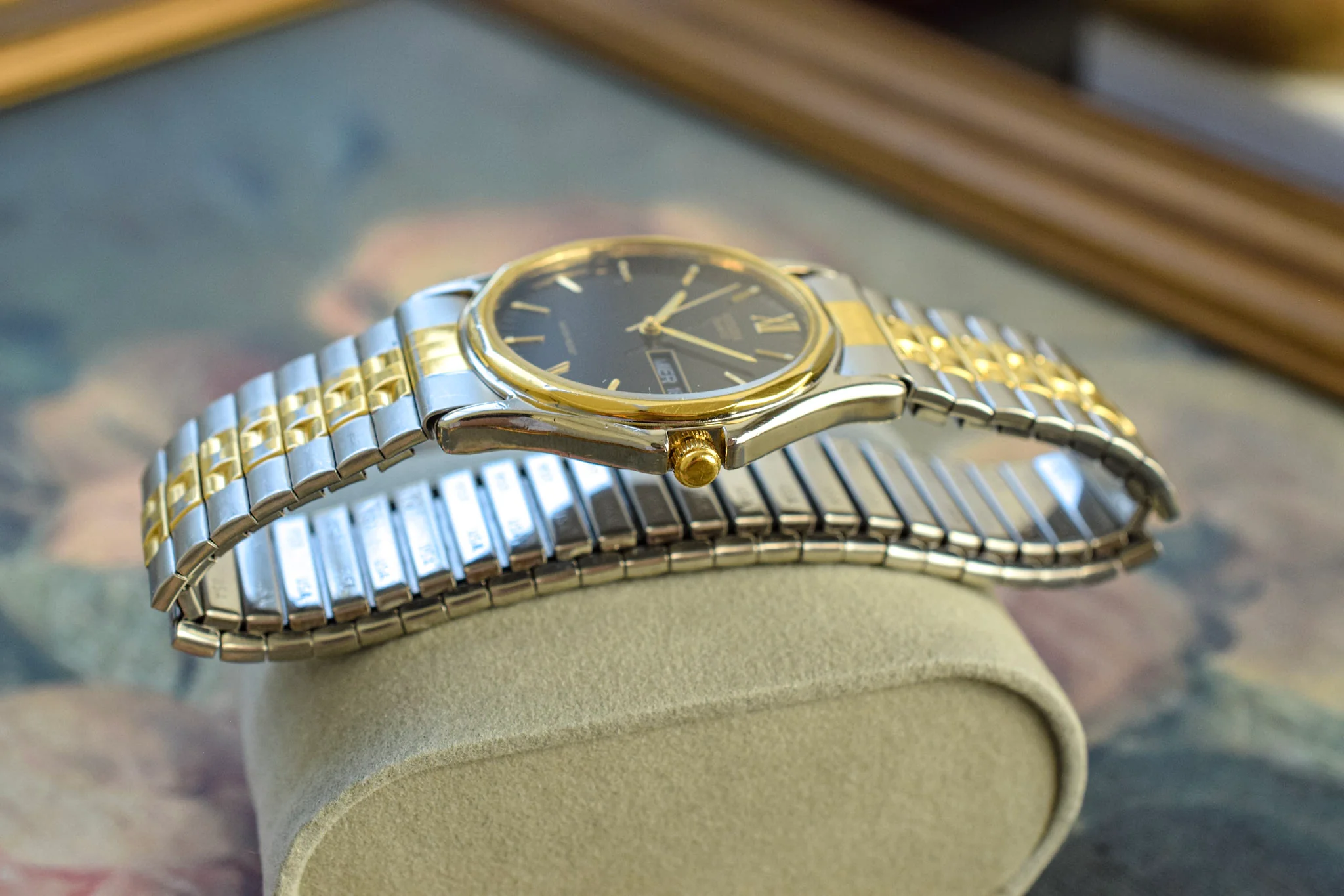 1986 Citizen Two Tone Black Dial Day-Date - Image 3