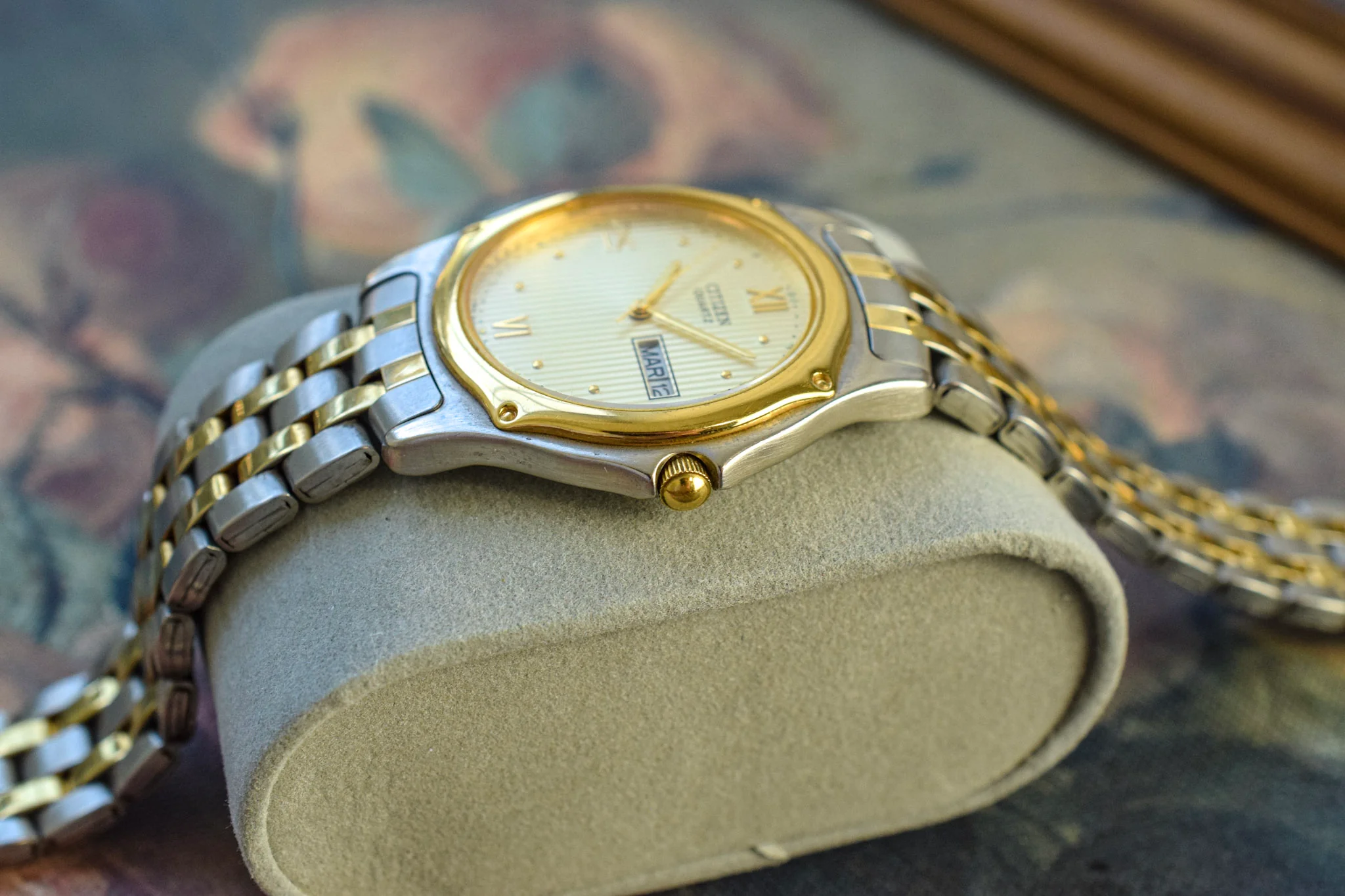 1986 Citizen Two Tone Tapestry Dial Day-Date - Image 3