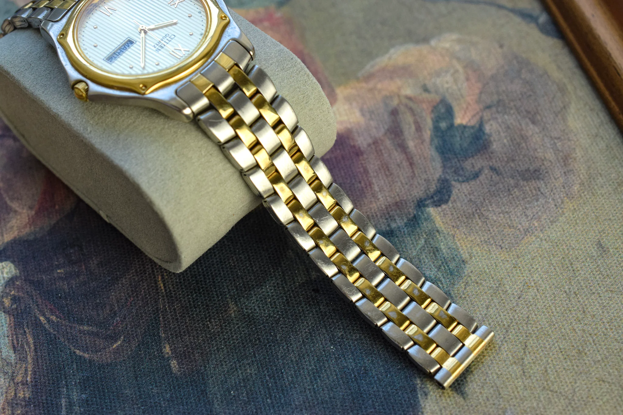 1986 Citizen Two Tone Tapestry Dial Day-Date - Image 5