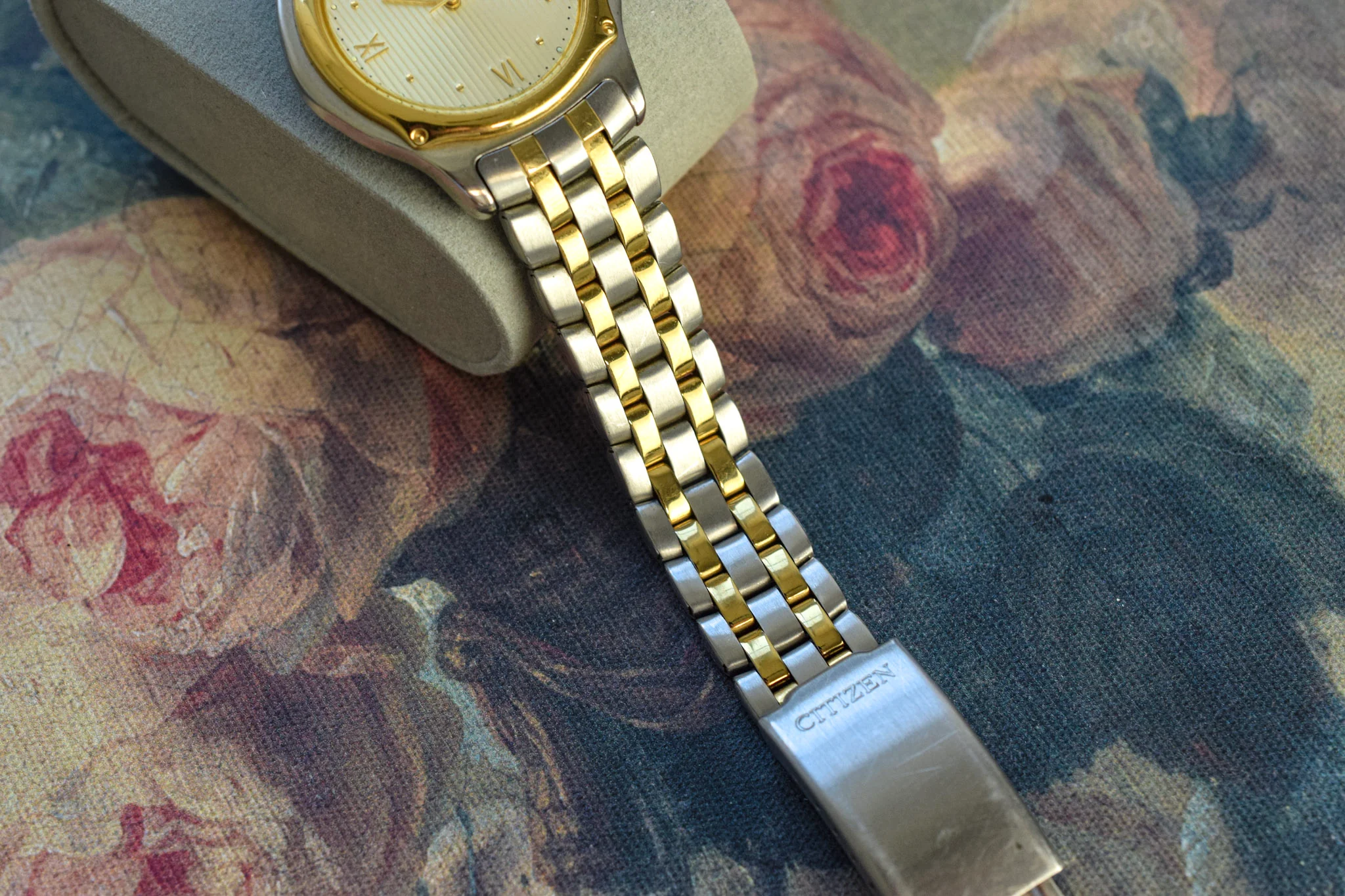 1986 Citizen Two Tone Tapestry Dial Day-Date - Image 6