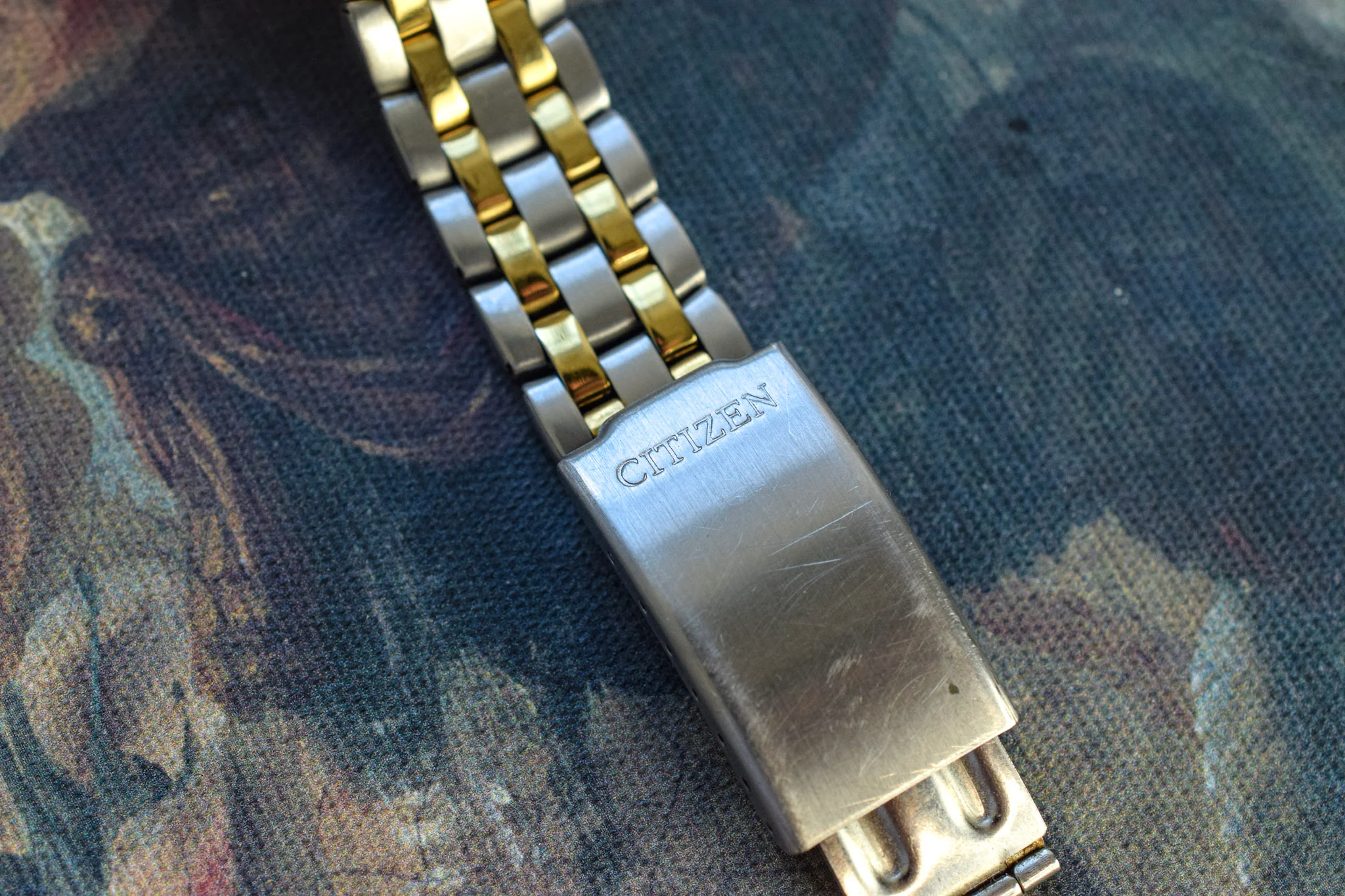 1986 Citizen Two Tone Tapestry Dial Day-Date - Image 7