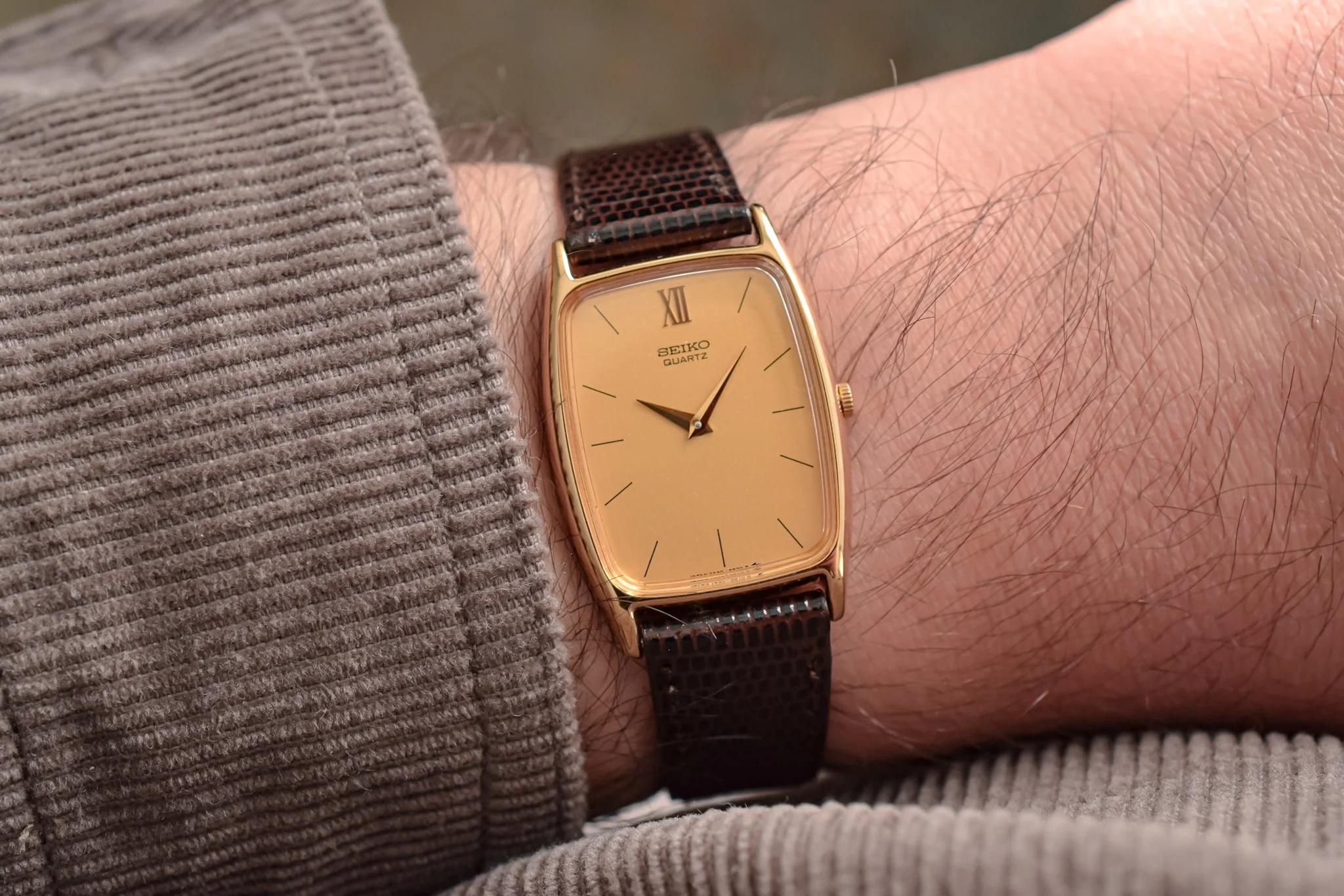 1986 Seiko Champagne Eggshell Ellipse - Image 2