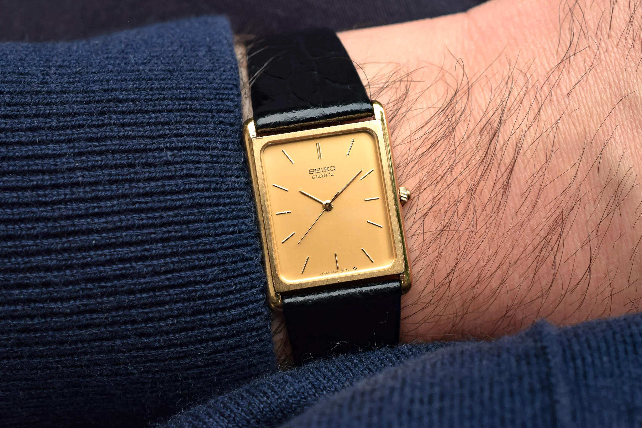 1986 Seiko Gold Tone Tank - Image 10