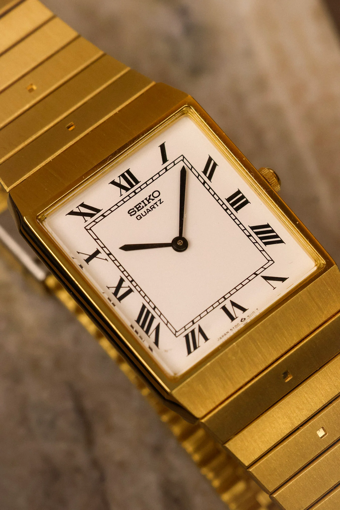 1986 Seiko Golden Roman Tonneau - Image 3