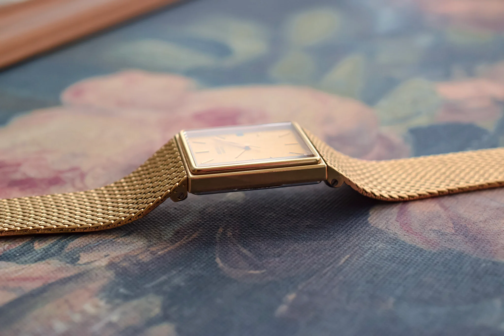 1986 Seiko Lattice Bracelet Tank - Image 4