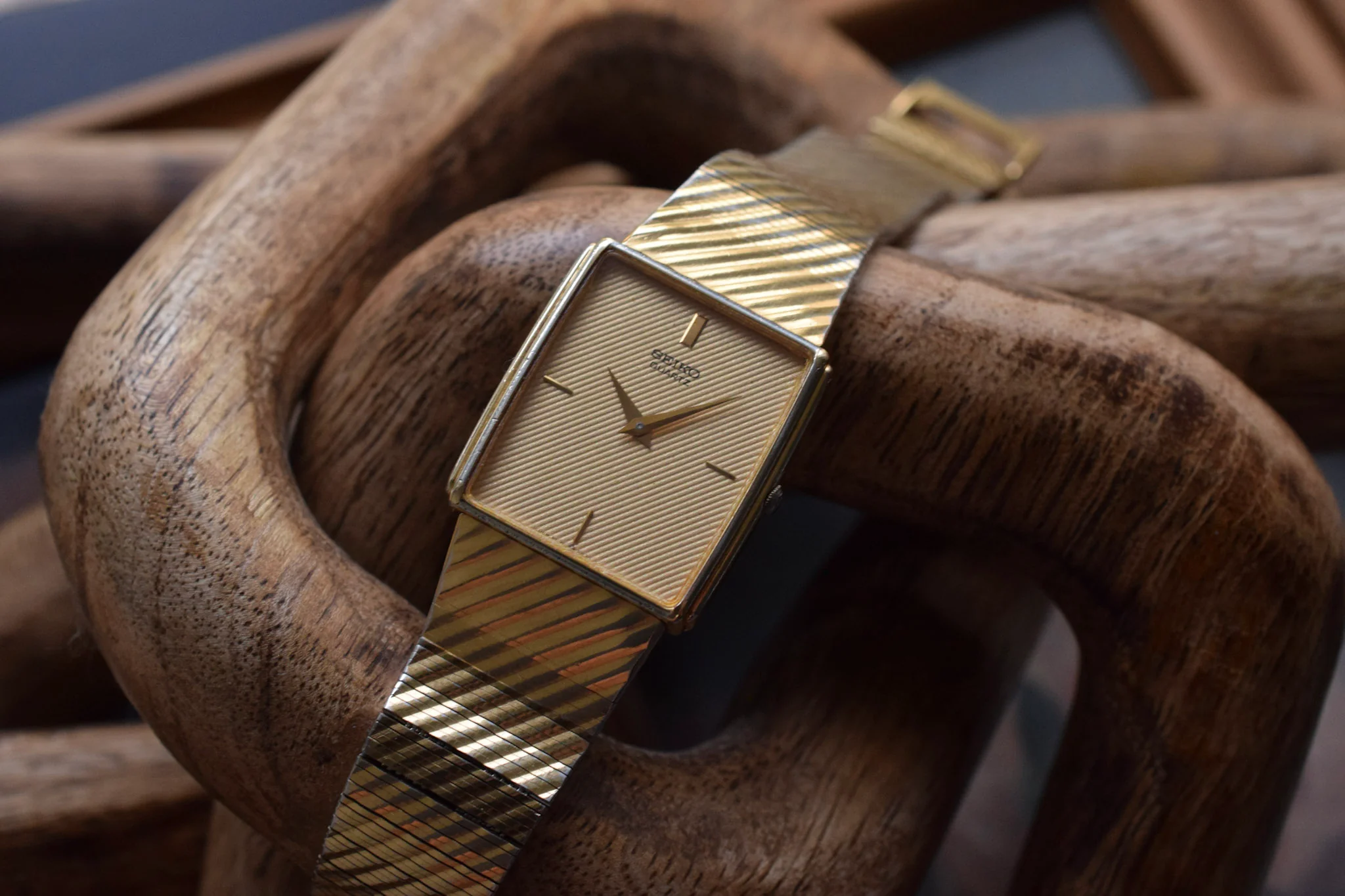 1986 Seiko Stepped Case Pinstripe Tank - Image 10