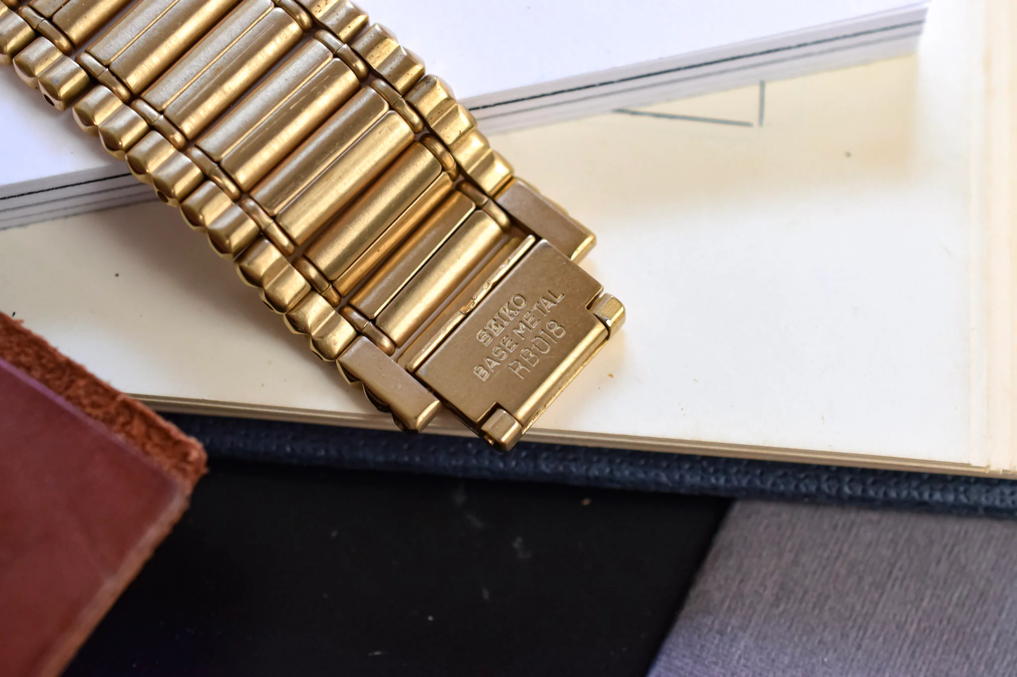 1987 Seiko Dolce Golden Rouleaux Ellipse - Image 8