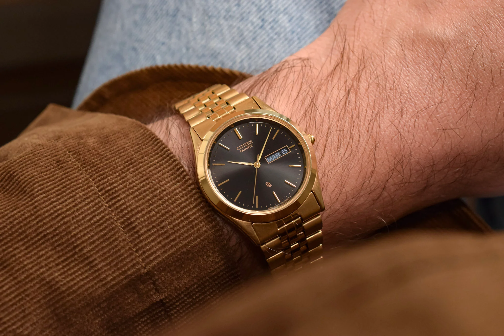 1988 Citizen Gilt Smooth Bezel Day-Date "Jubilee" - Image 2