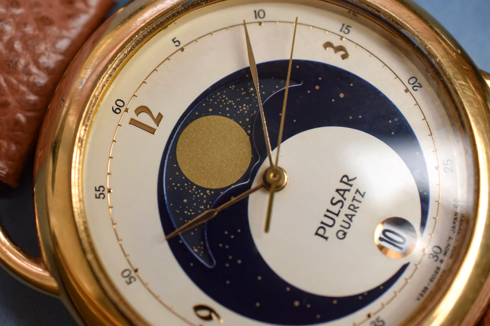 1988 Pulsar "Beetle" Wire Lugs Moonphase Calendar - Image 4