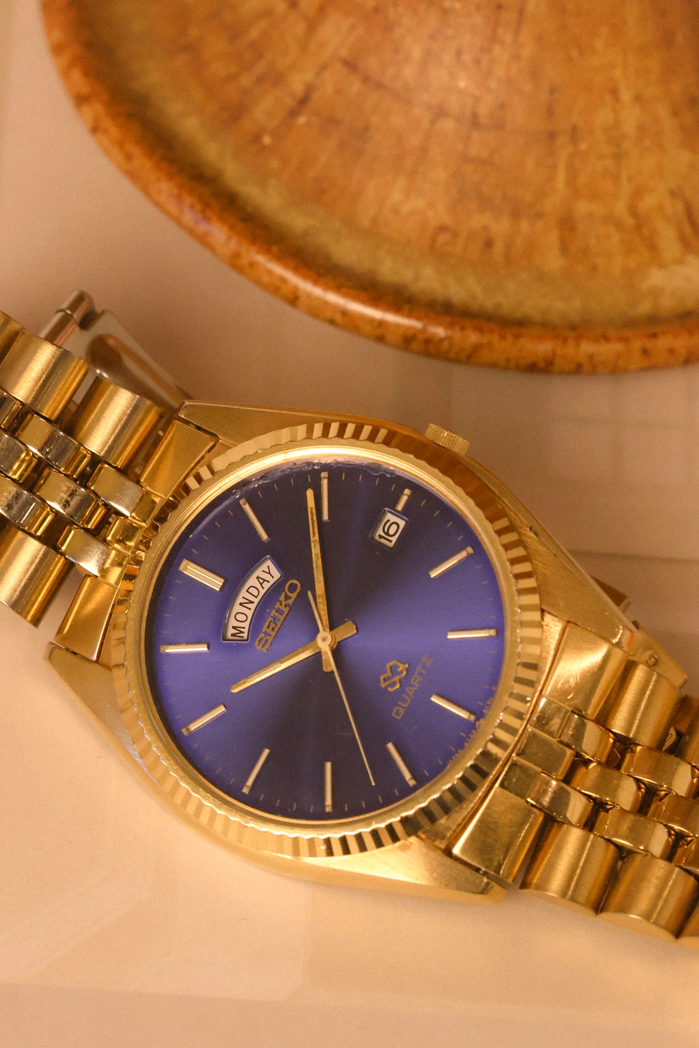 1988 Seiko SQ Blue Sunray Jubilee Prez - Image 3