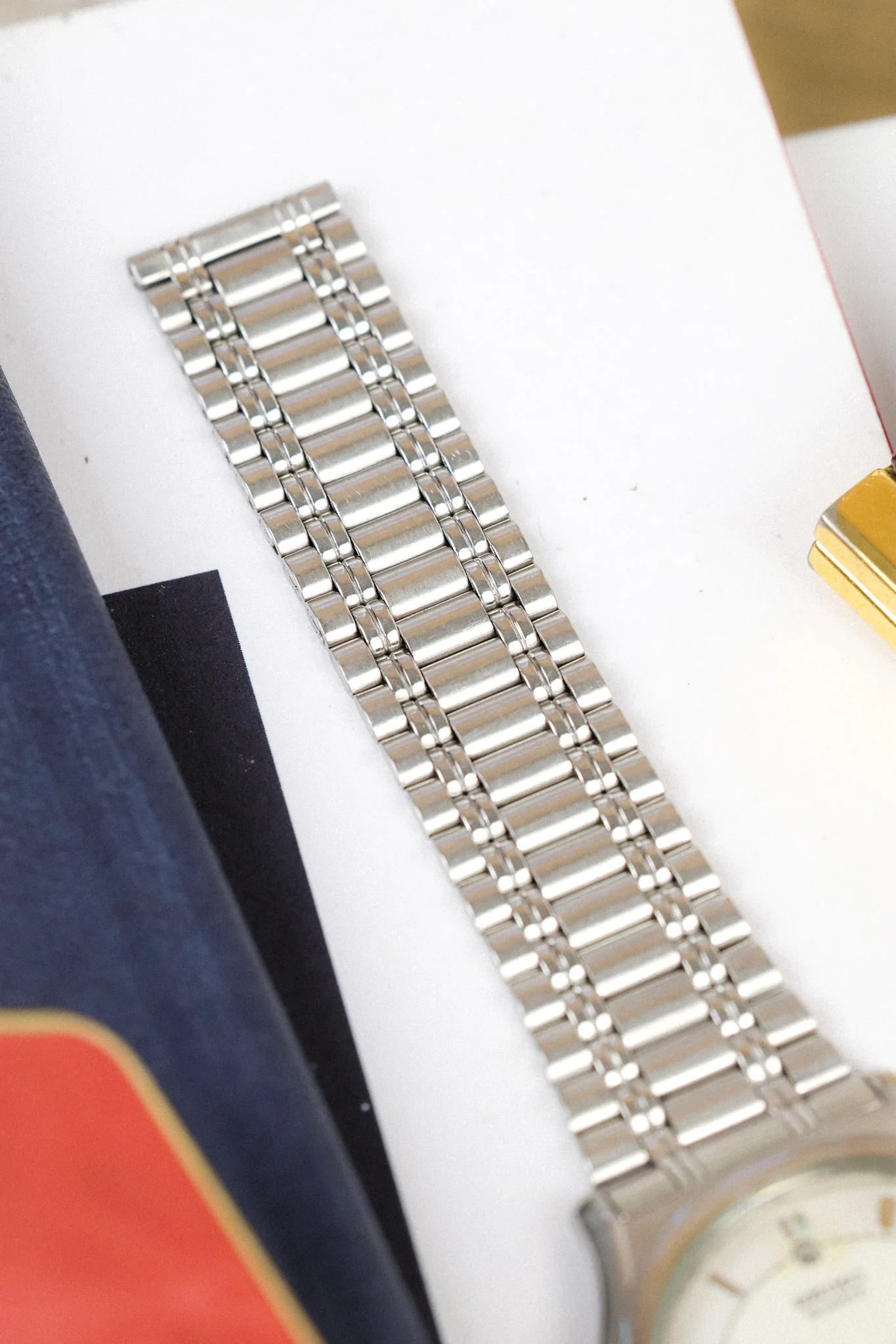 1988 Seiko SQ Geometric Script Font Day-Date - Image 10
