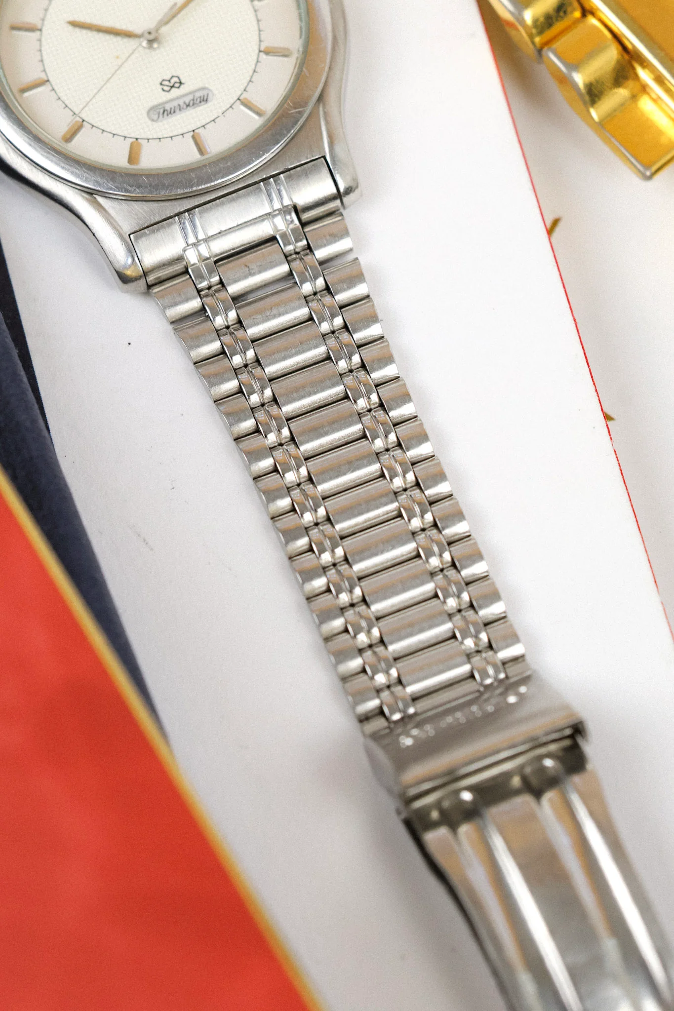 1988 Seiko SQ Geometric Script Font Day-Date - Image 11